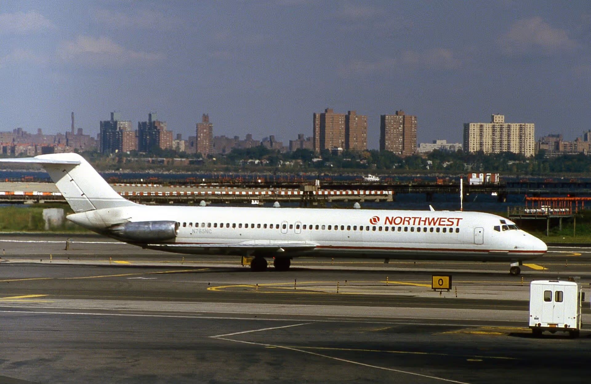 N765NC — Douglas