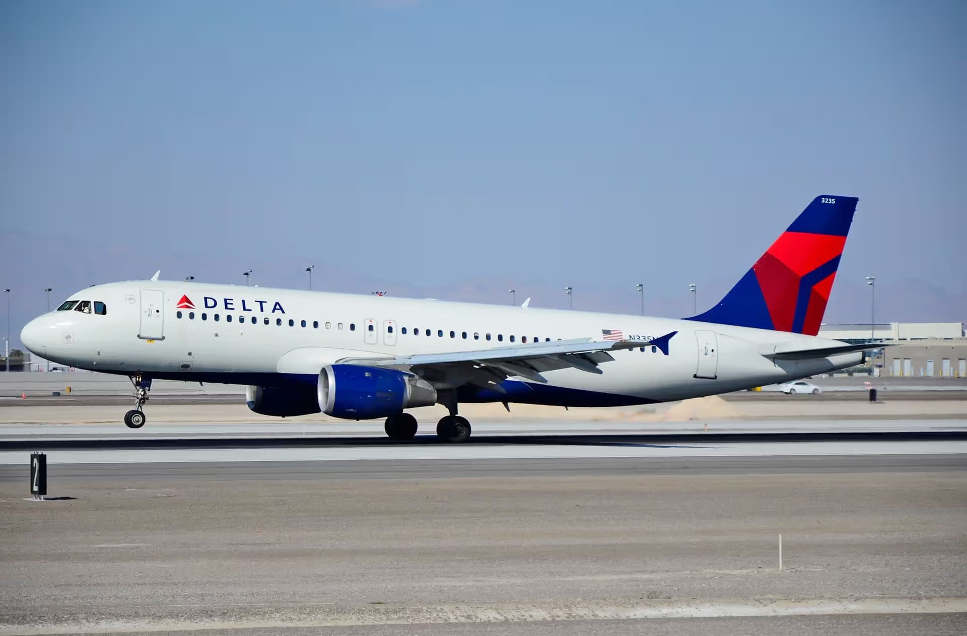 N335NW — Airbus