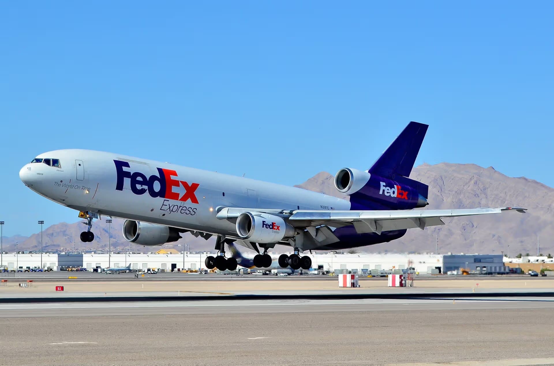 N311FE — Douglas
