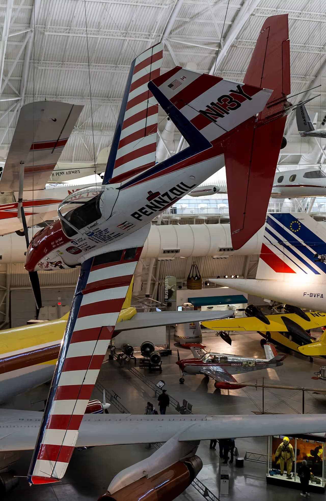 Unidentified — Single-engine aircraft