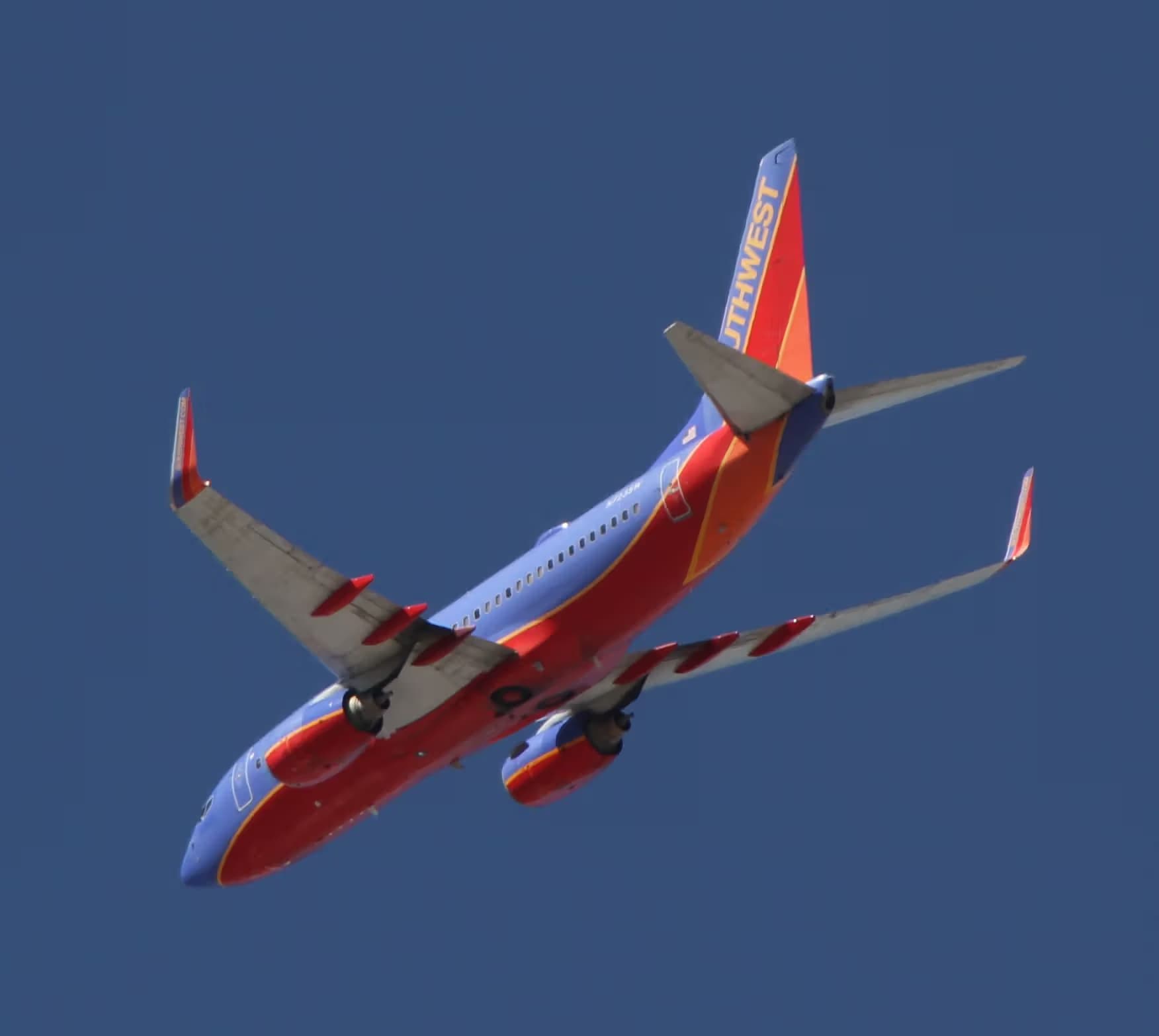 N723SW — Twin-engine aircraft