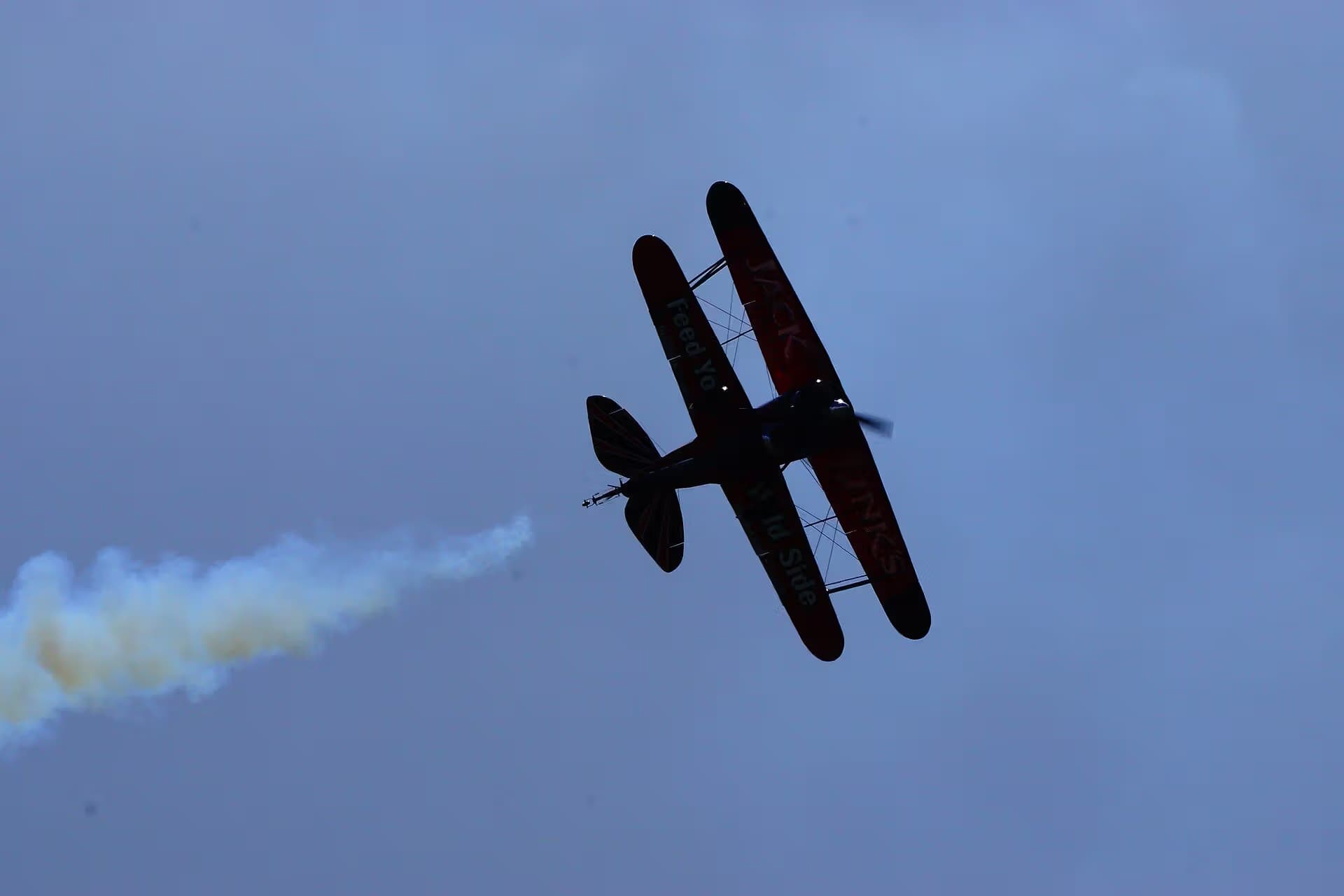 Unidentified — Single-engine aircraft