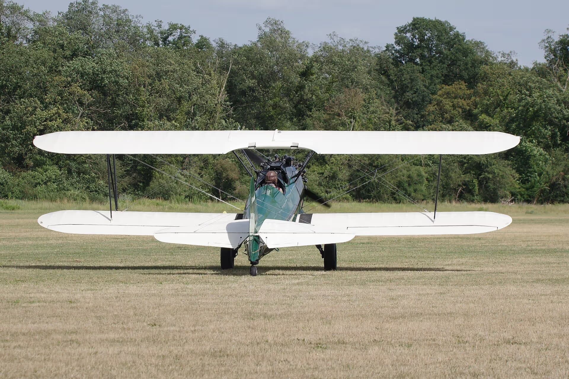N68831 — Single-engine aircraft