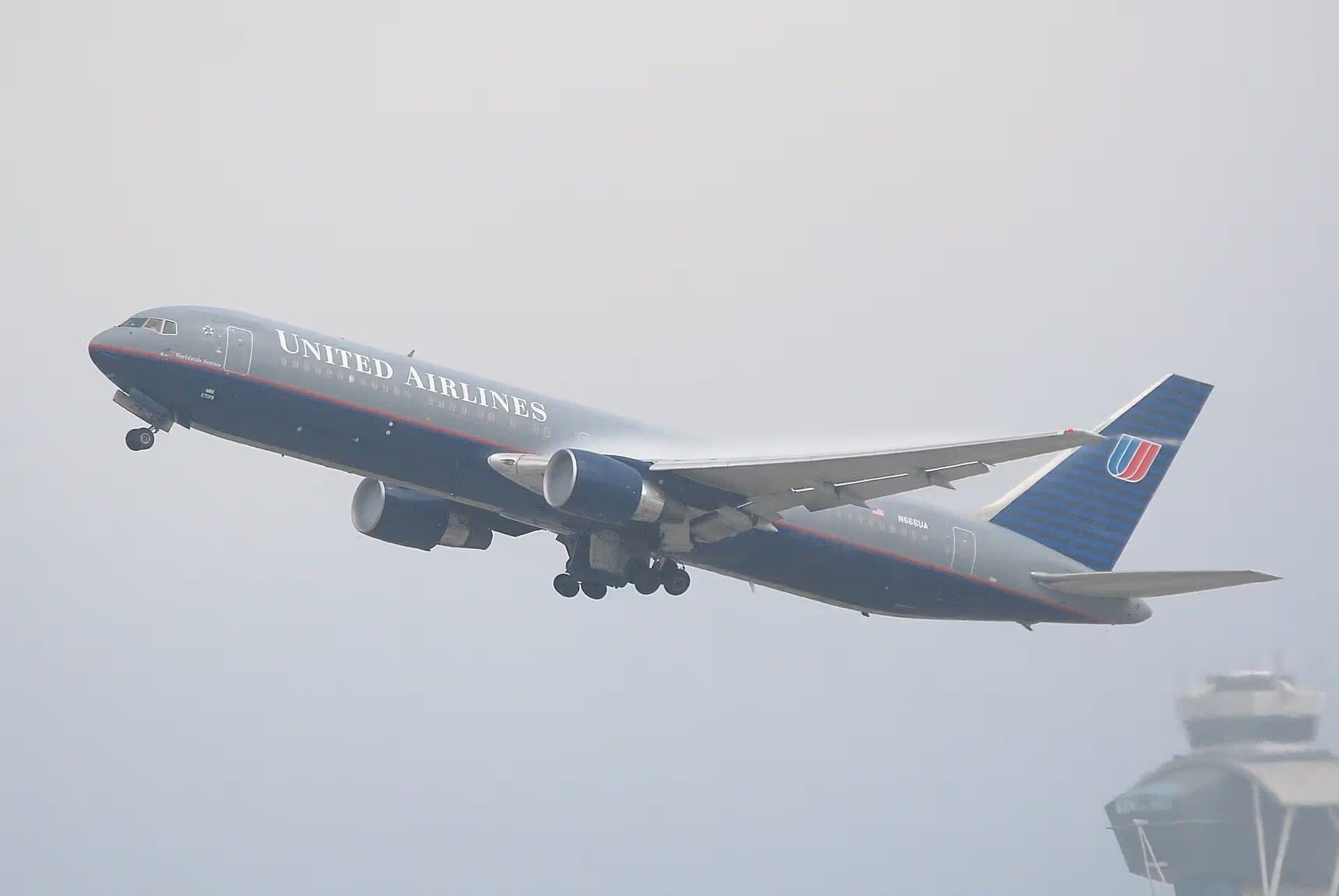 N666UA — Boeing