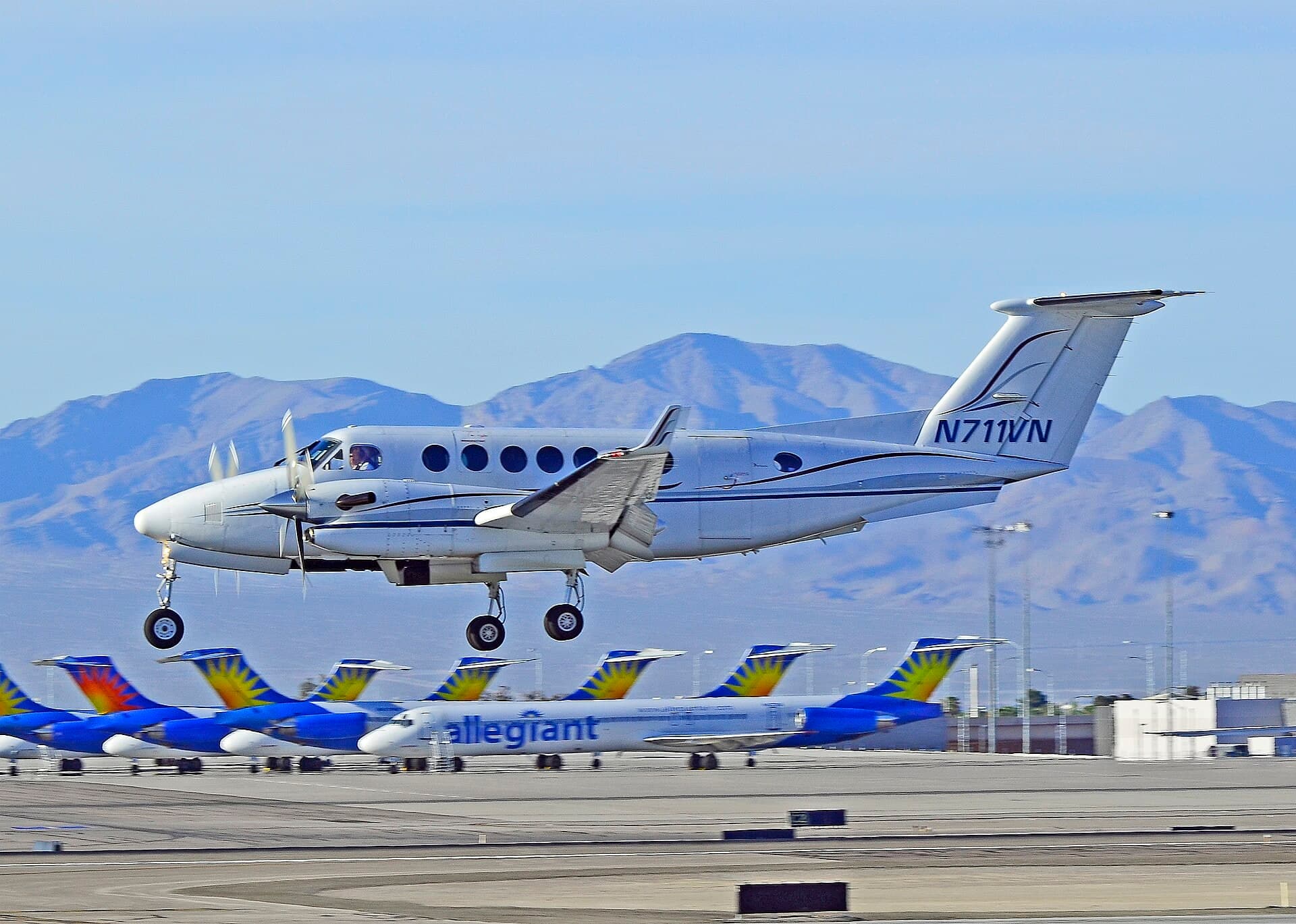 N711VN — Beechcraft