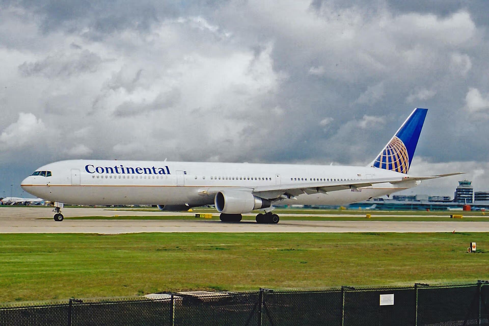 N67052 — Boeing