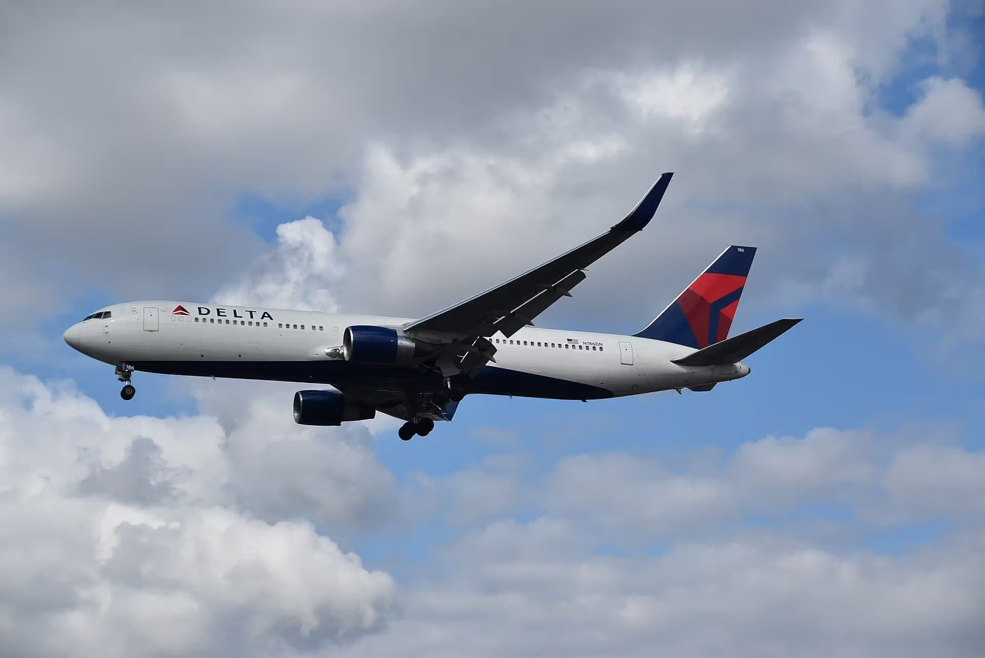 N186DN — Boeing