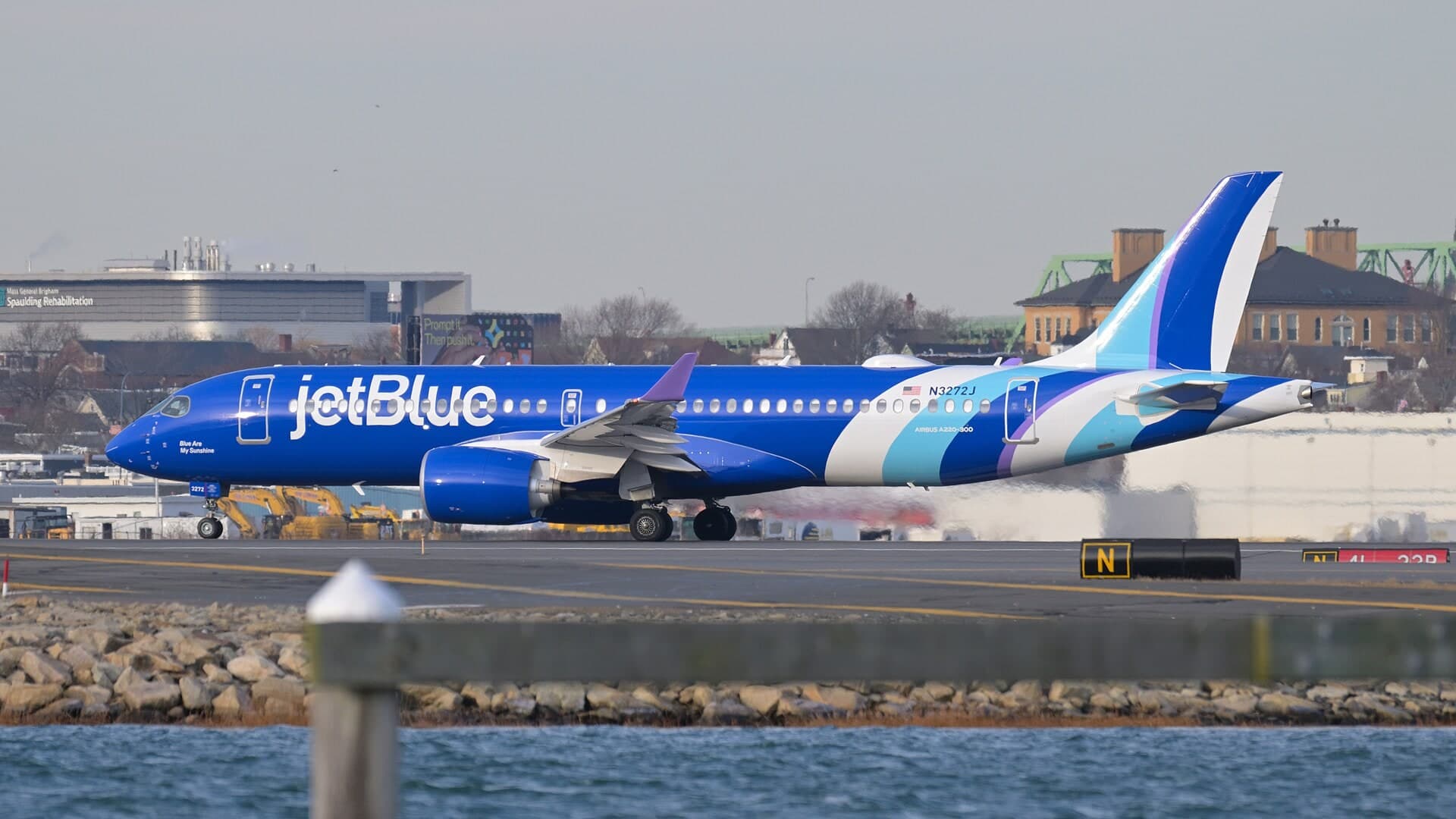 N3272J — Airbus