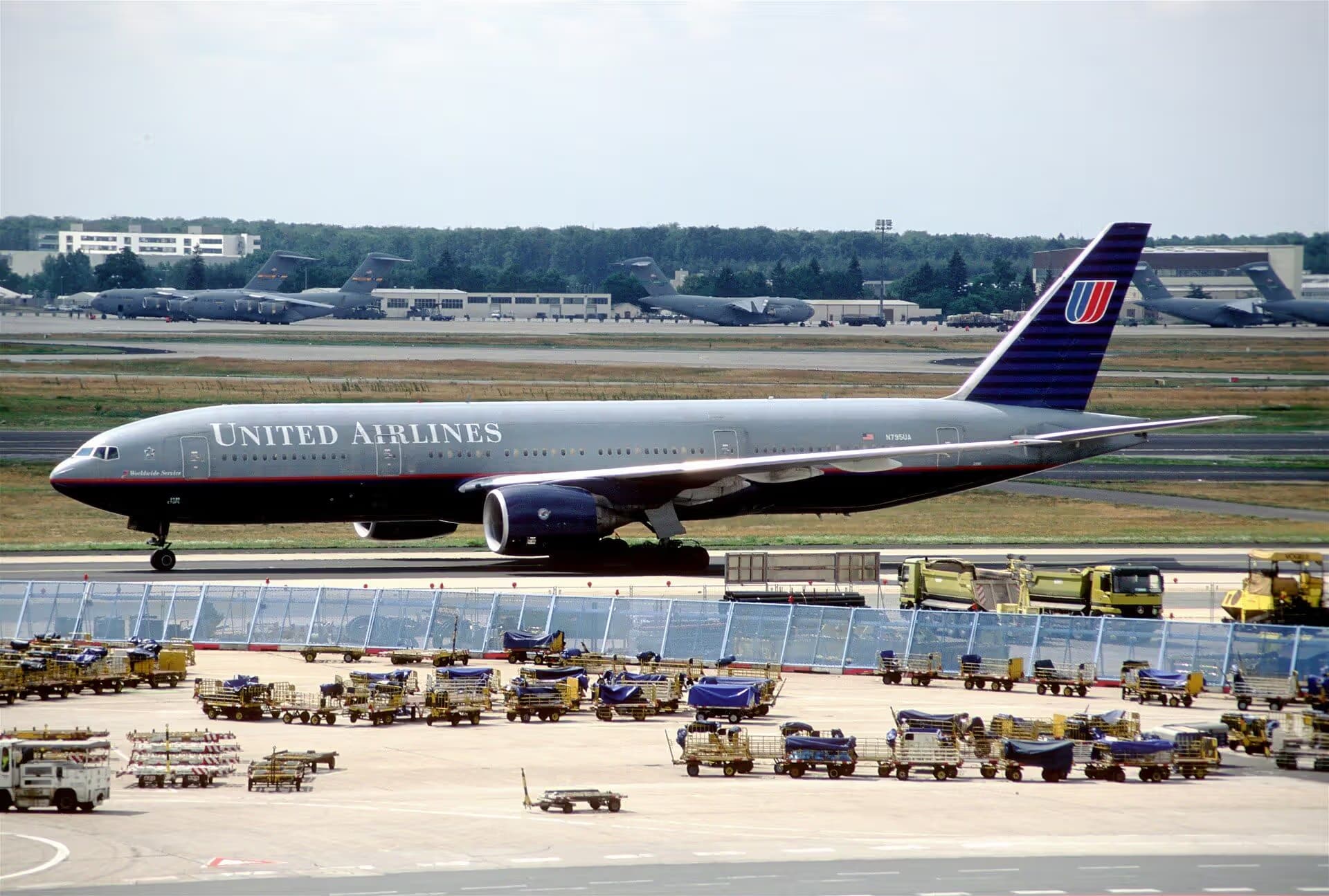 N795UA — Boeing