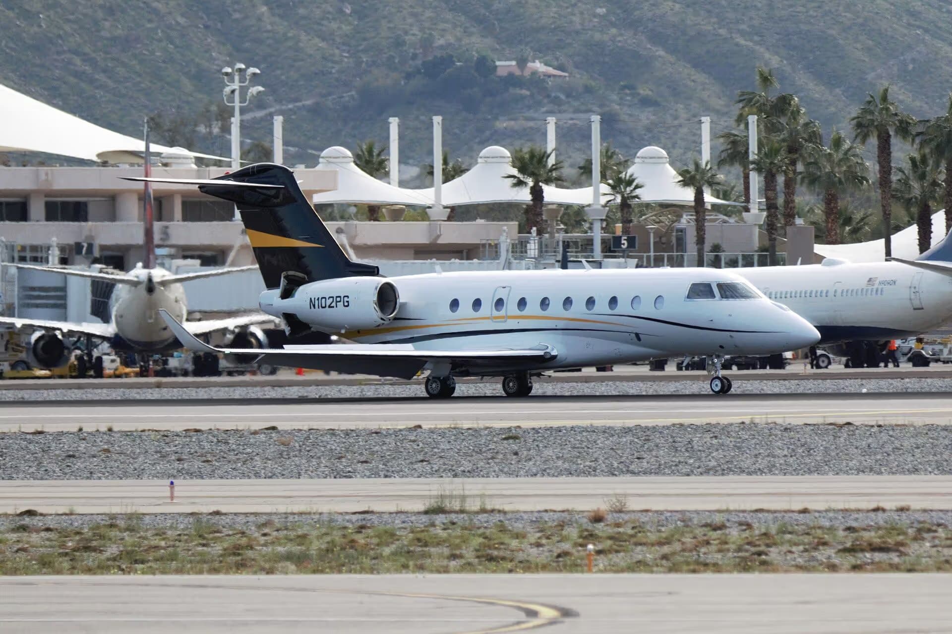 N102PG — Gulfstream