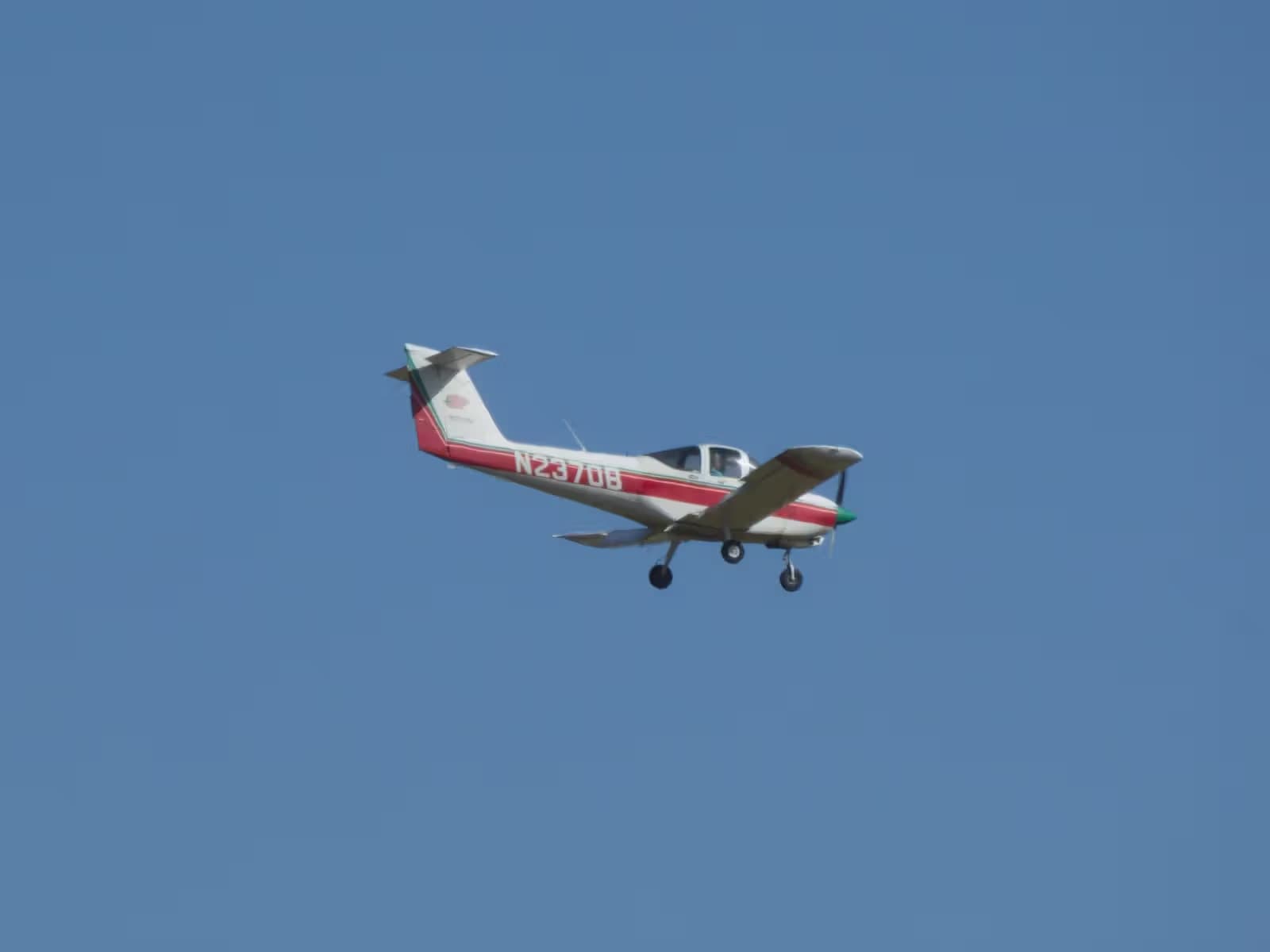 N2370B — Piper