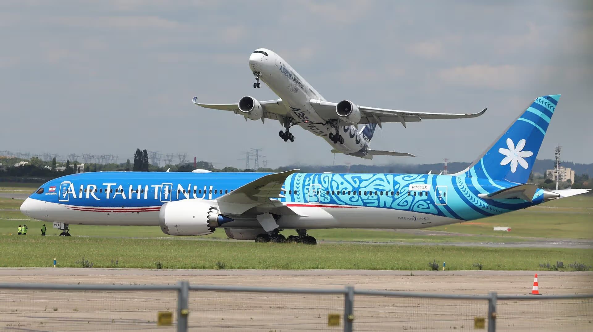 N1015X — Twin-engine aircraft