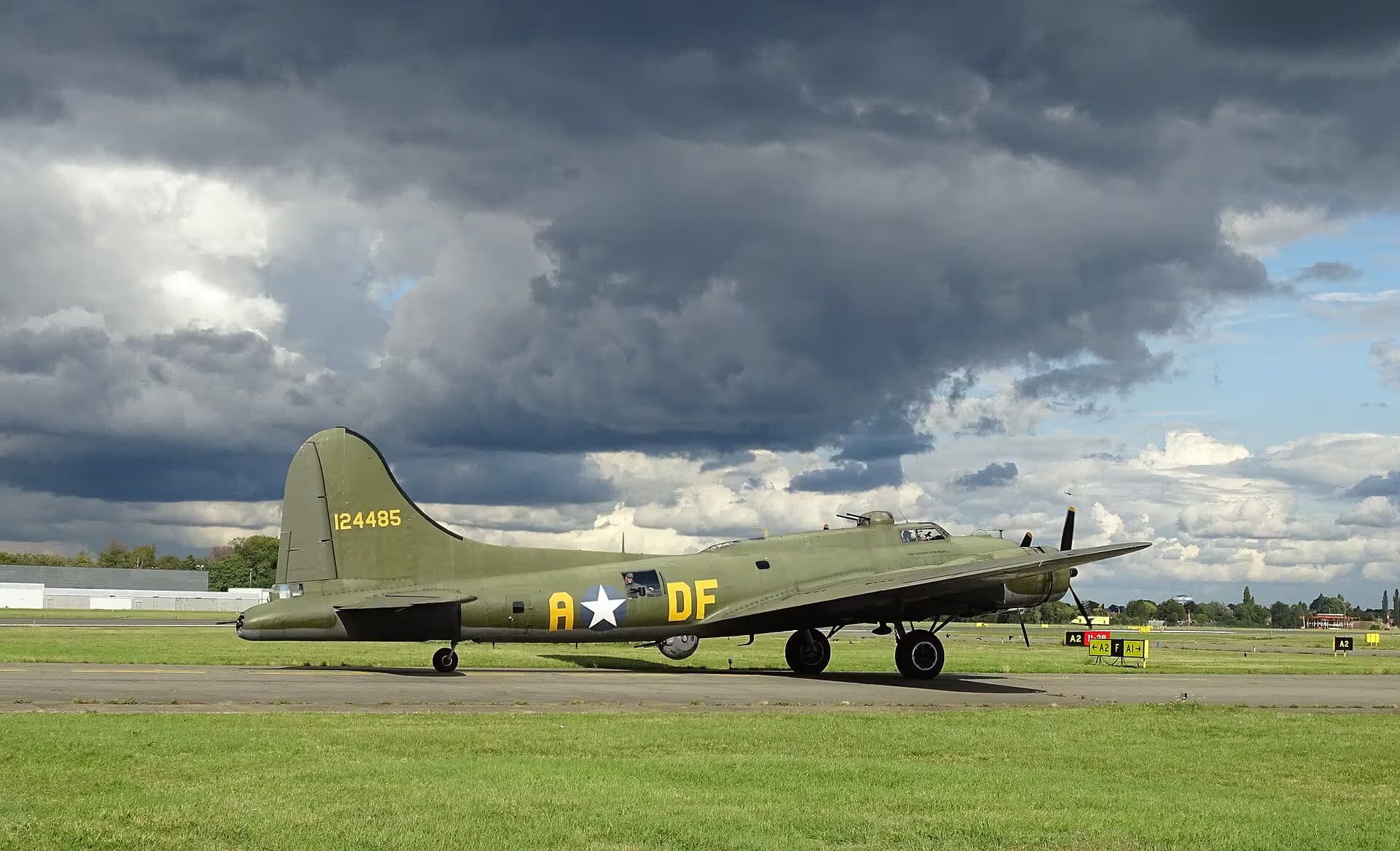 Unidentified — Warbird