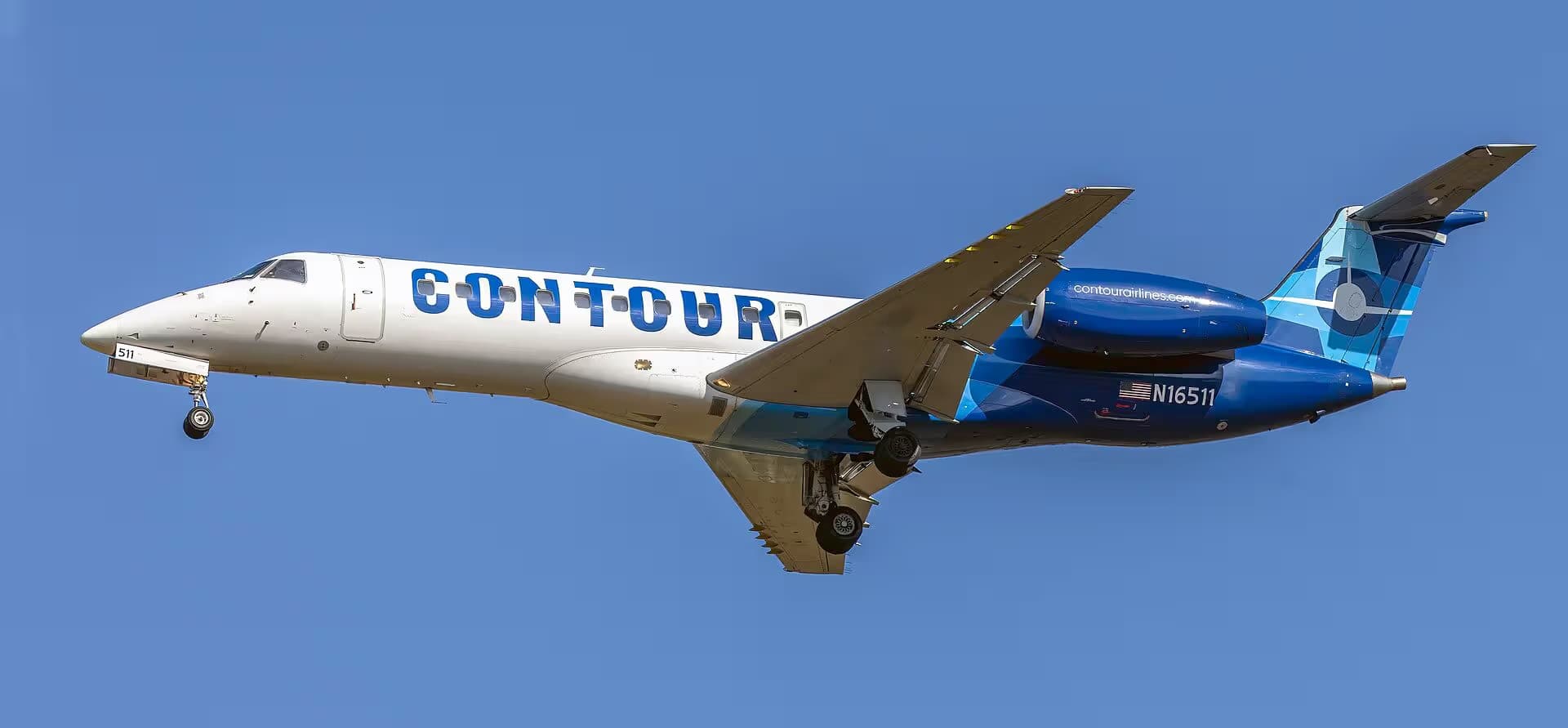 N16511 — Twin-engine aircraft