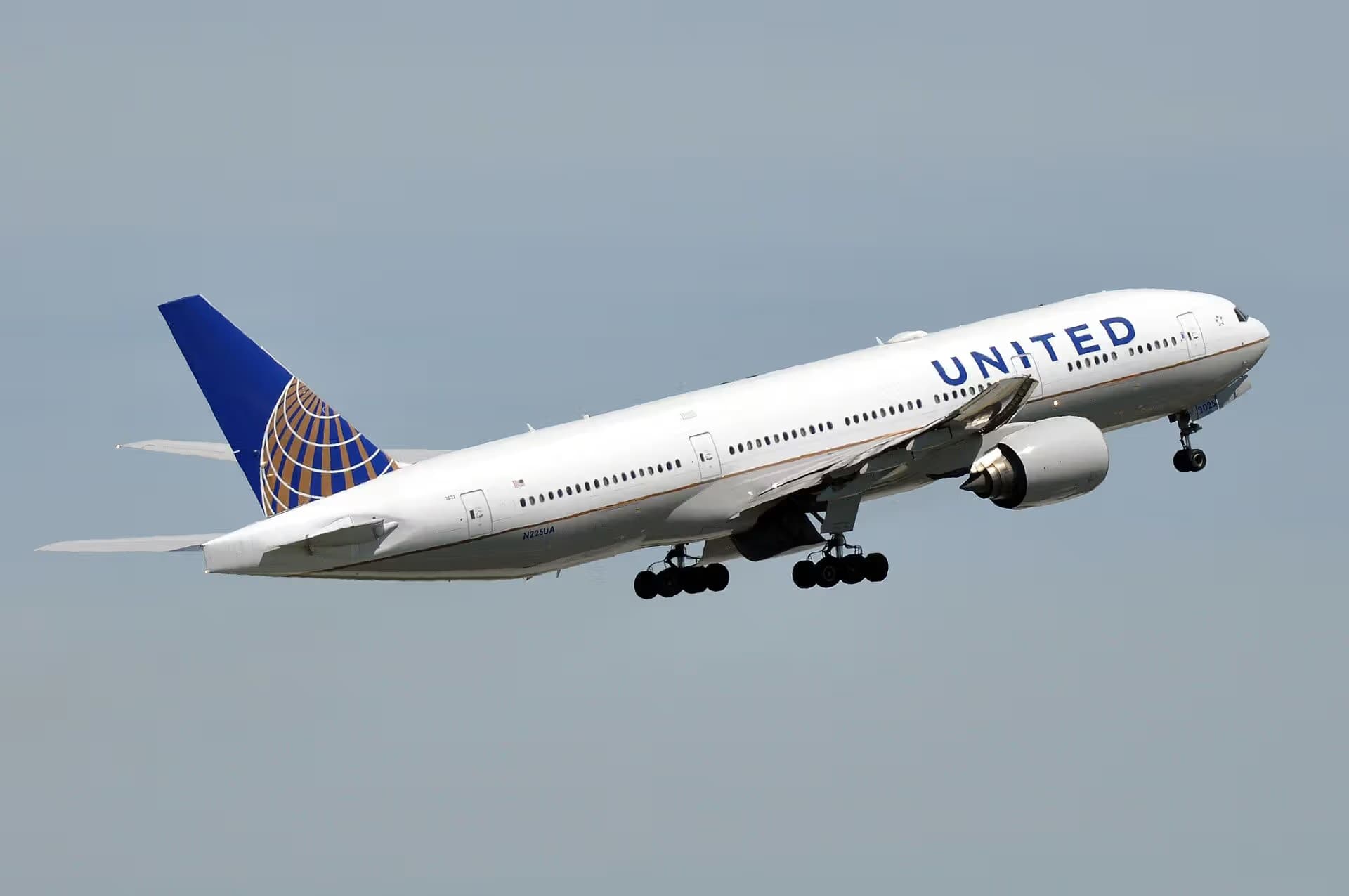 N225UA — Boeing