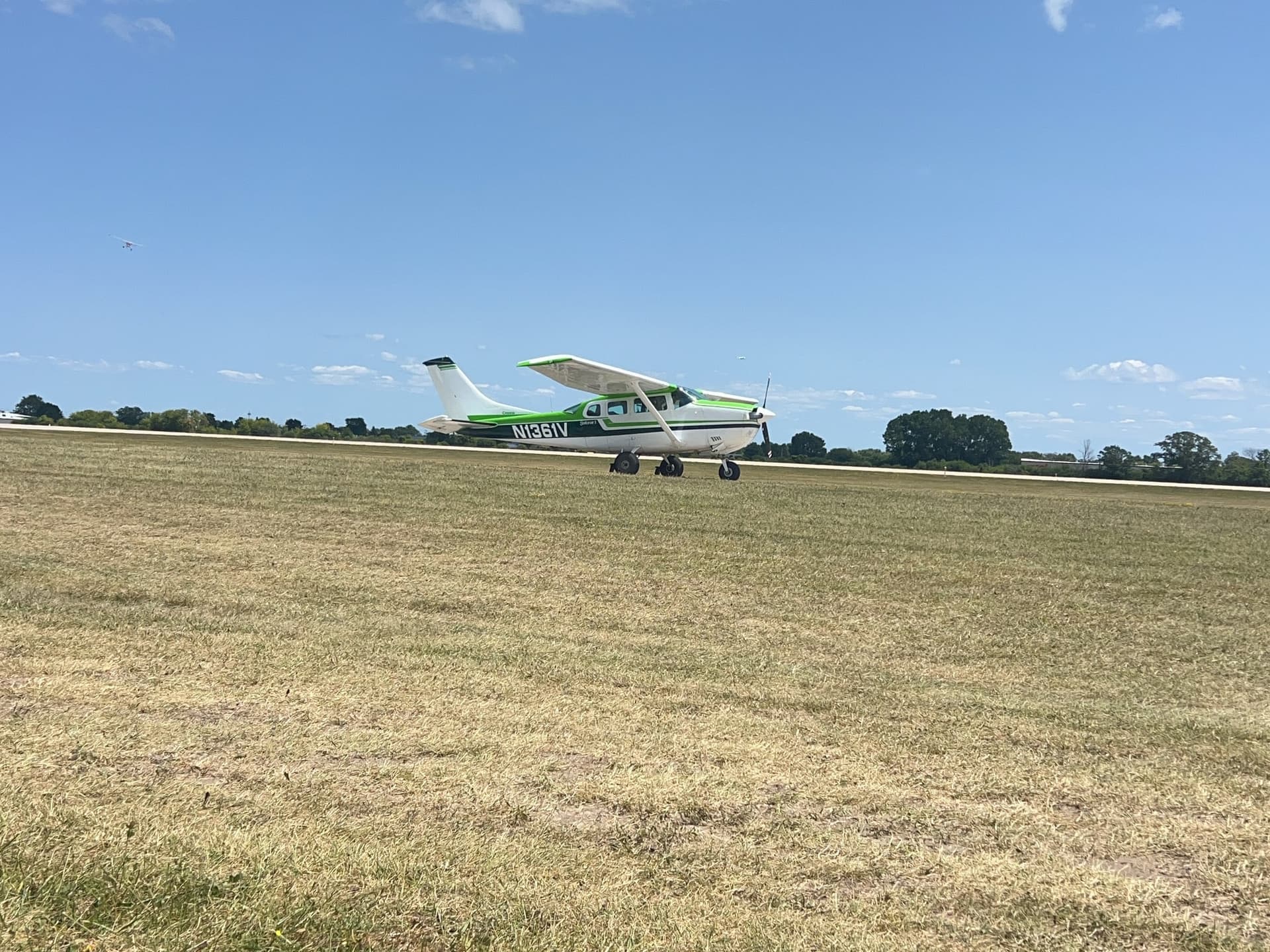 N1361V — 1974 Cessna U206F