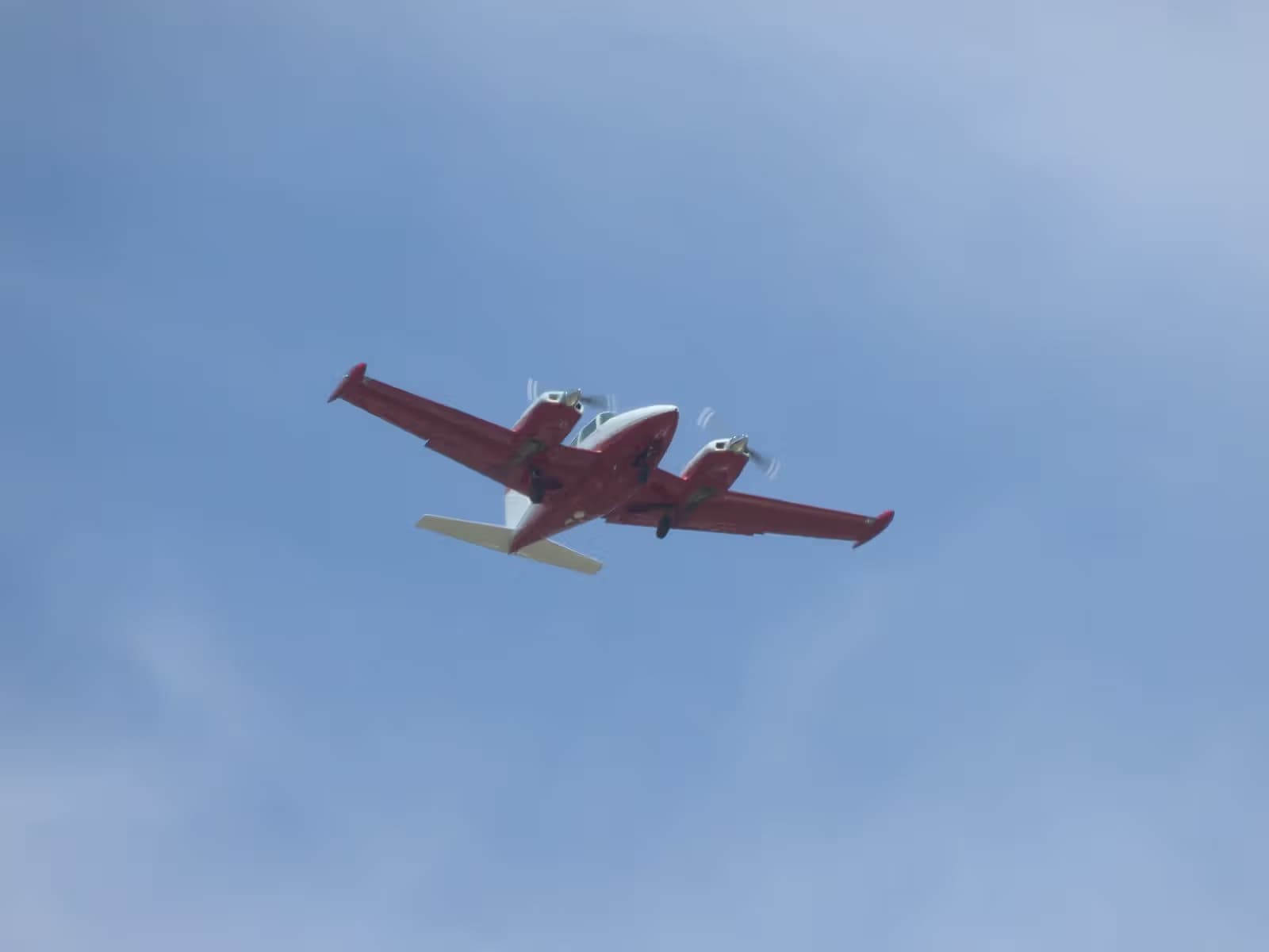 N114CD — Twin-engine aircraft