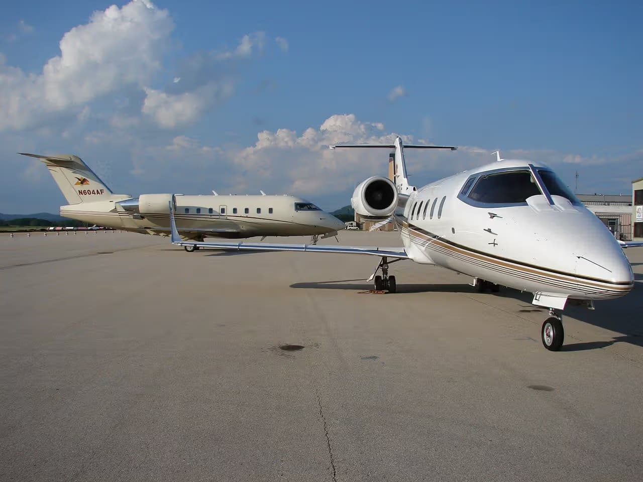 N335AF — Business jet