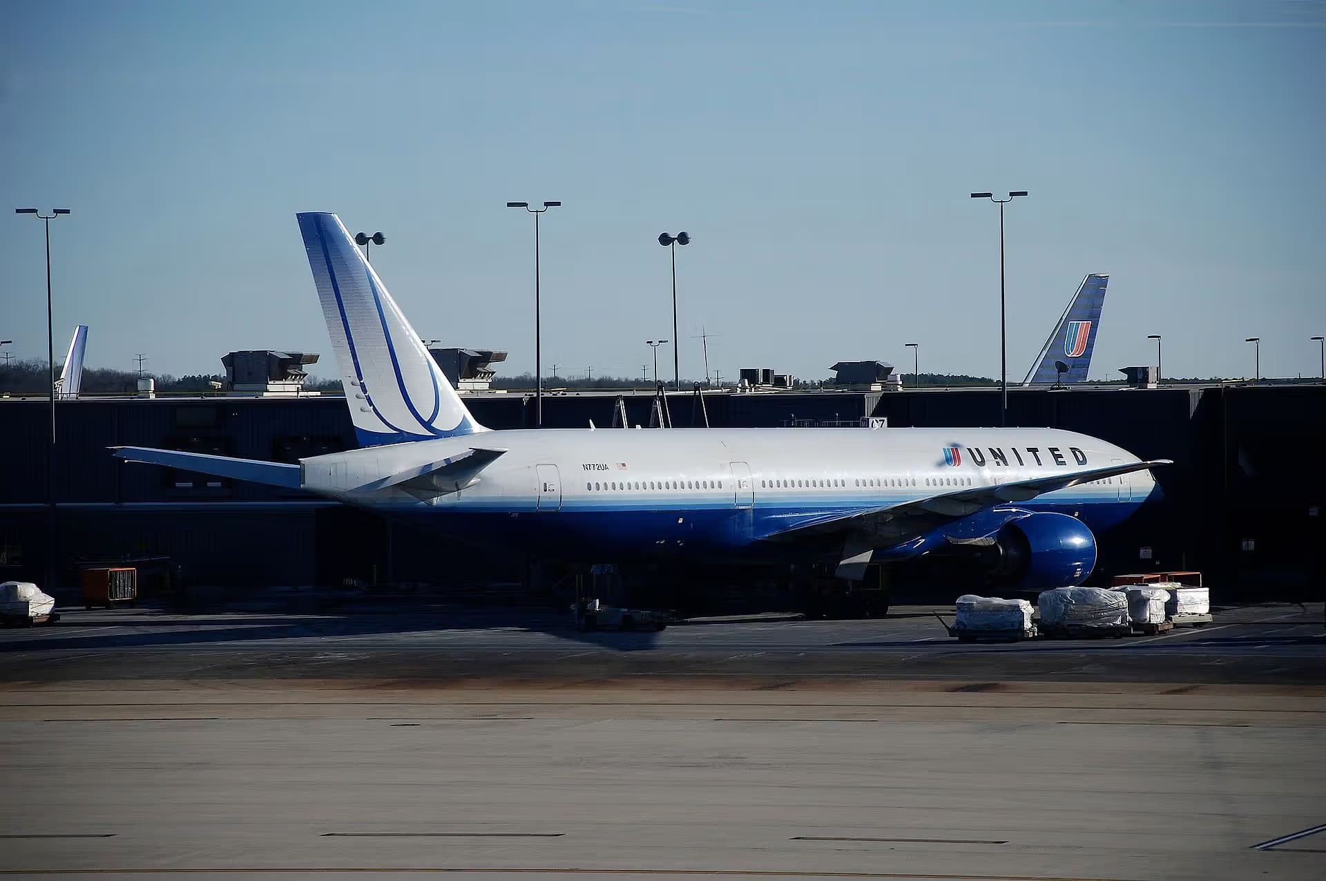N772UA — Boeing