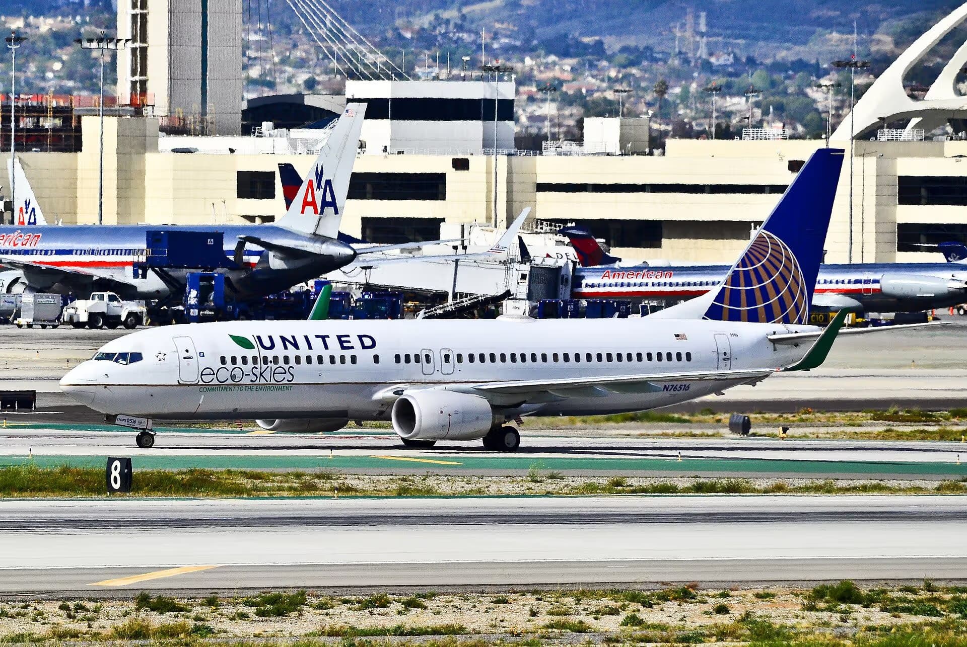 N76516 — Boeing