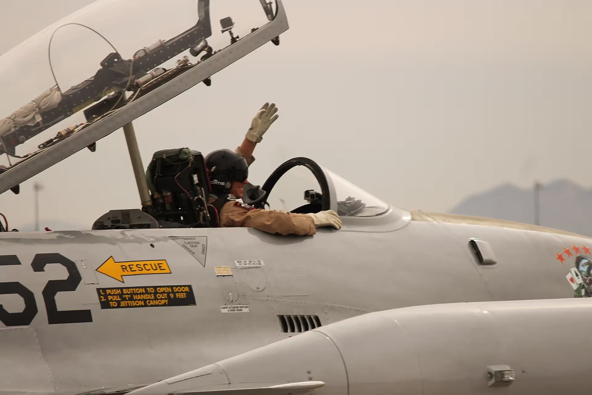 N133HH — Aircraft