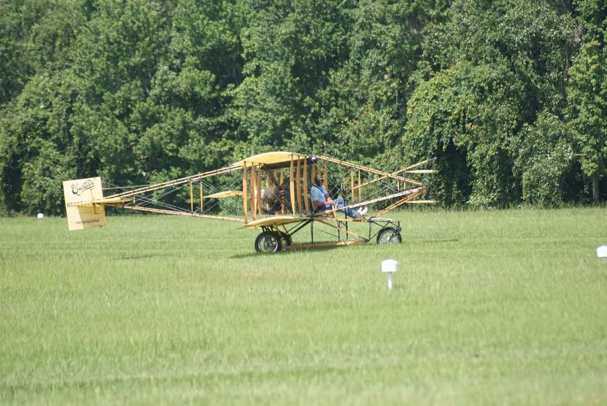 Unidentified — Aircraft
