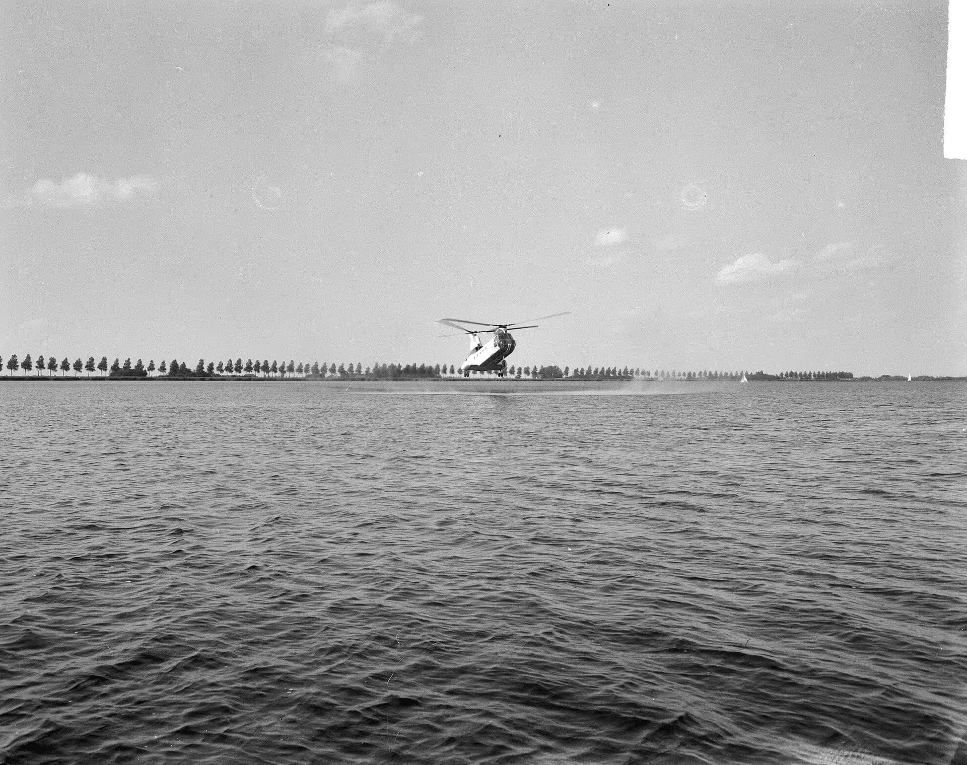 N74060 — Helicopter