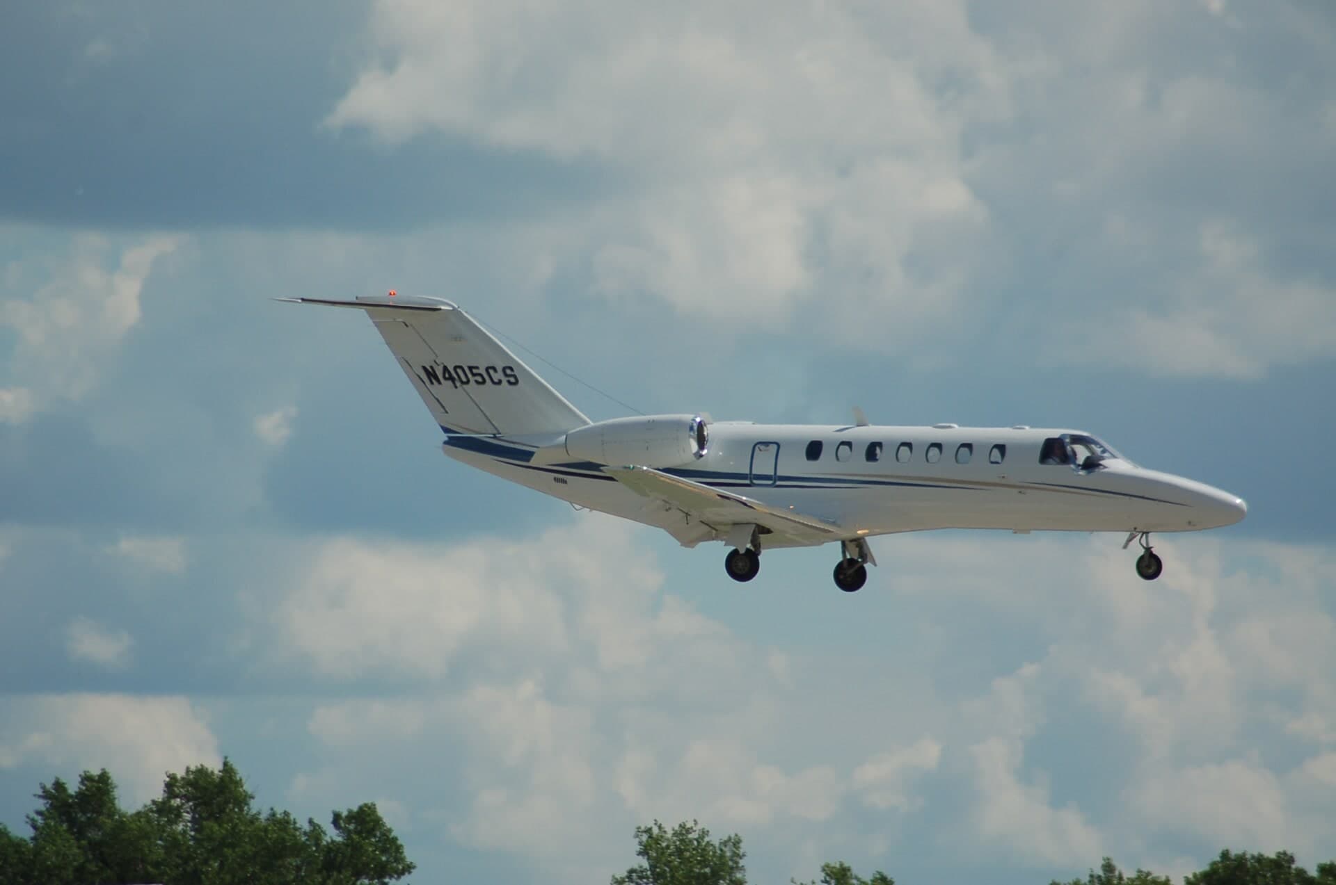 N405CS — Business jet