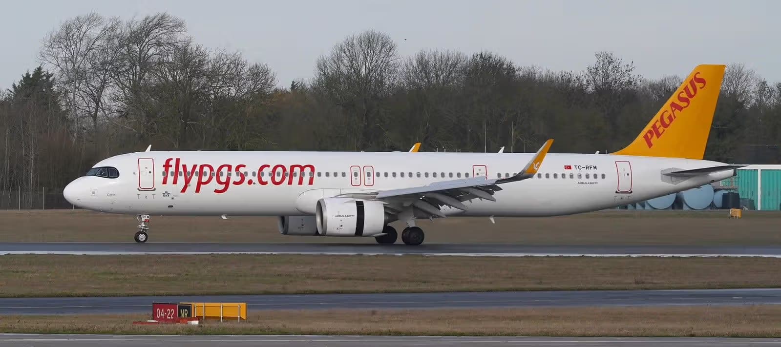 TC-RFM — Aircraft