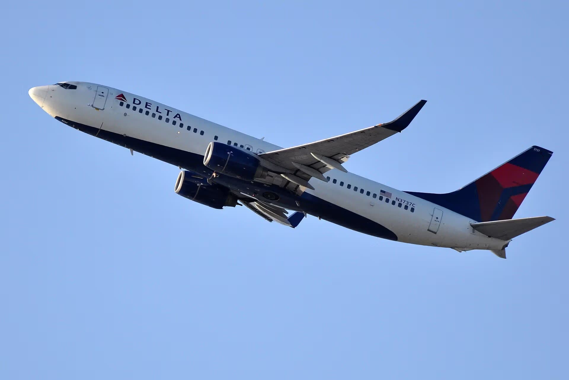 N3737C — Boeing