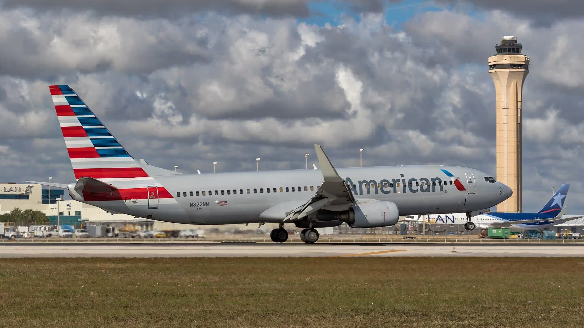 N822NN — Boeing