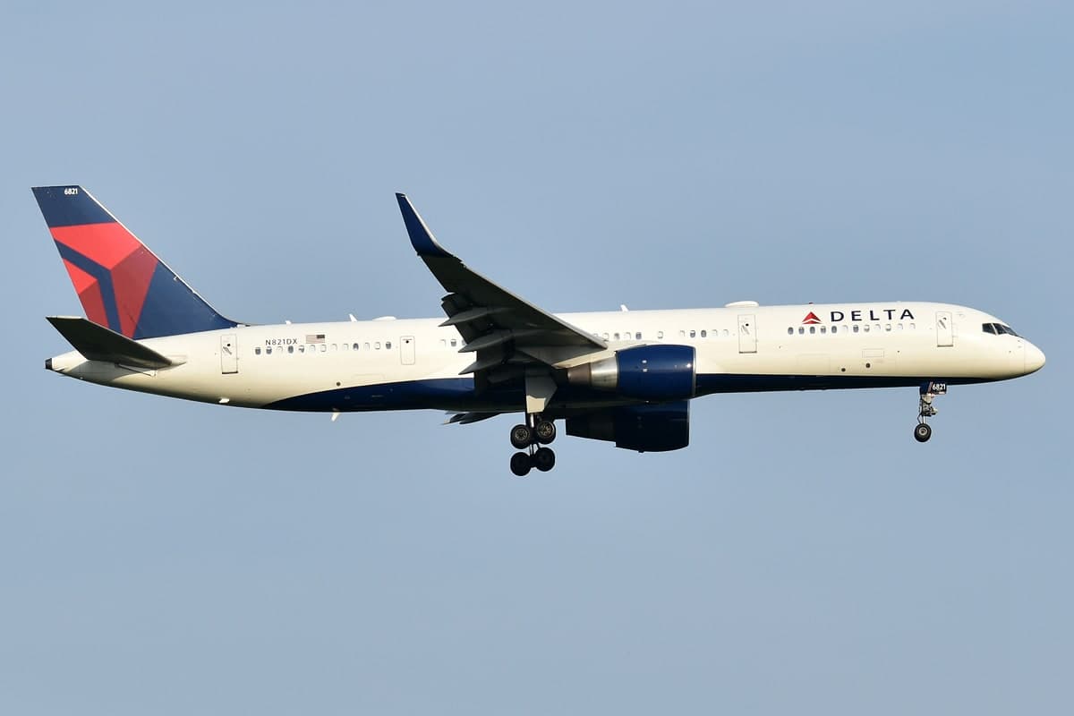 N821DX — Boeing