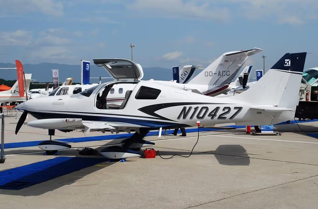 N10427 — Cirrus