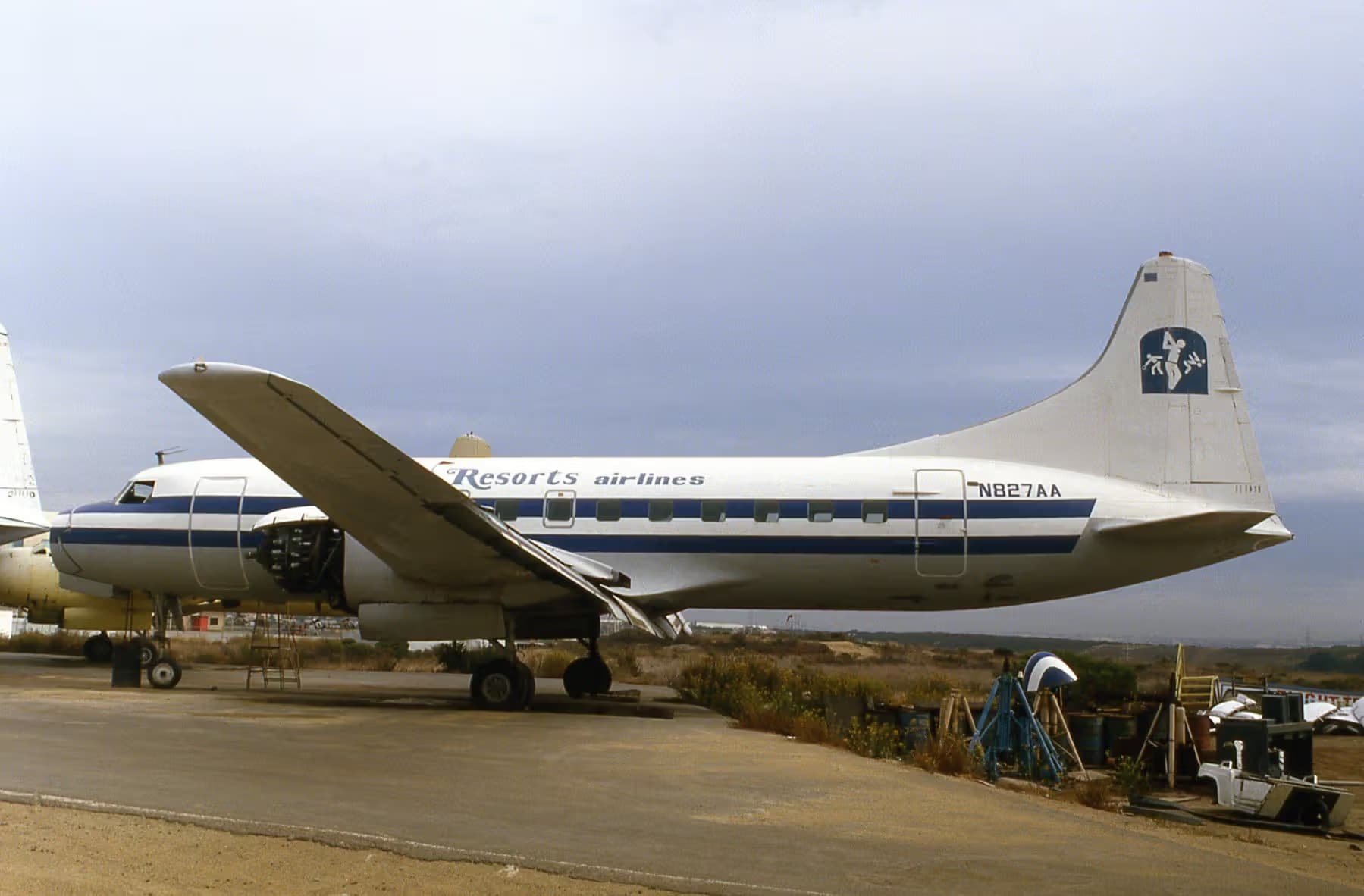 N827AA — Twin-engine aircraft