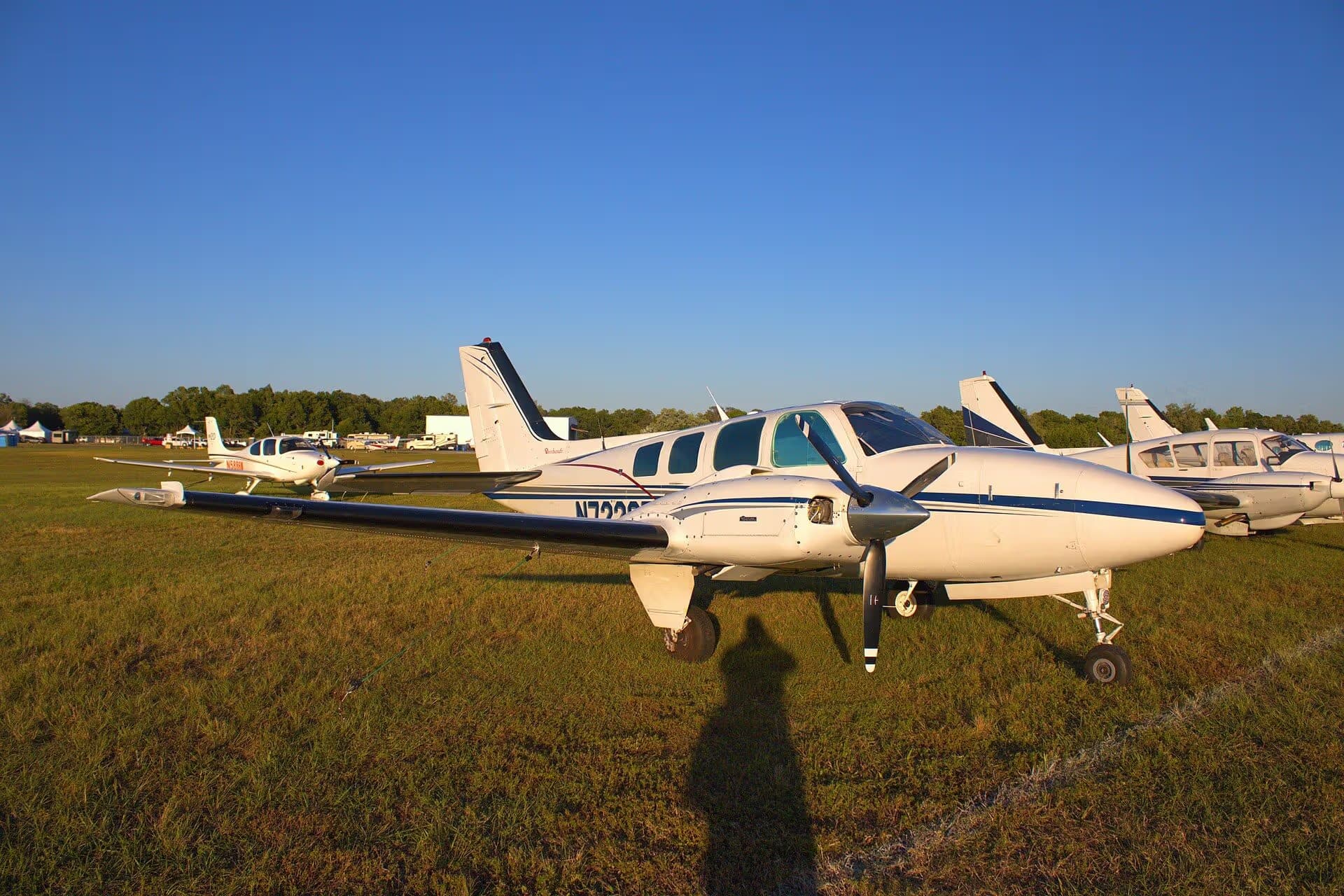 N72235 — Twin-engine aircraft