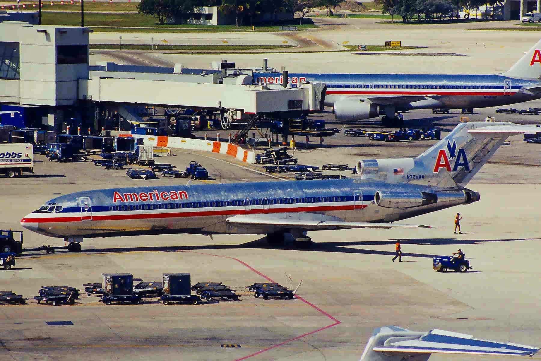 N726AA — Douglas