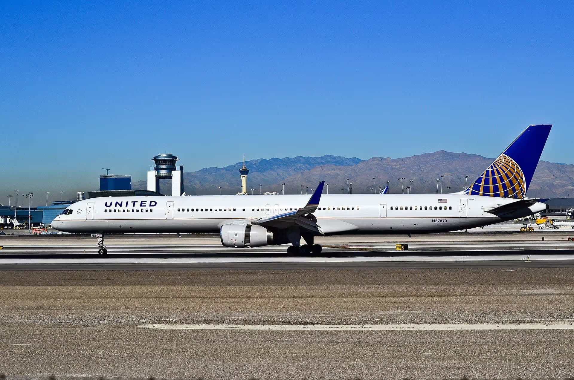 N57870 — Boeing