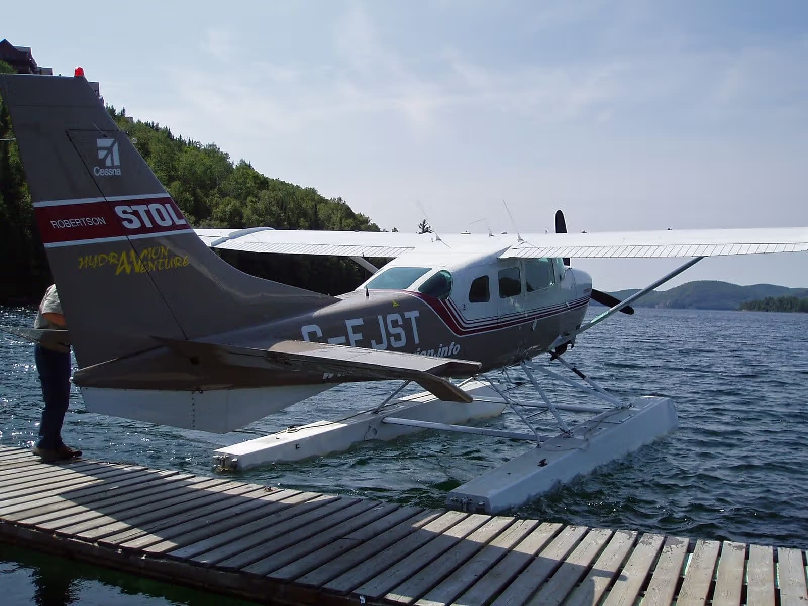 C-FJST — Cessna