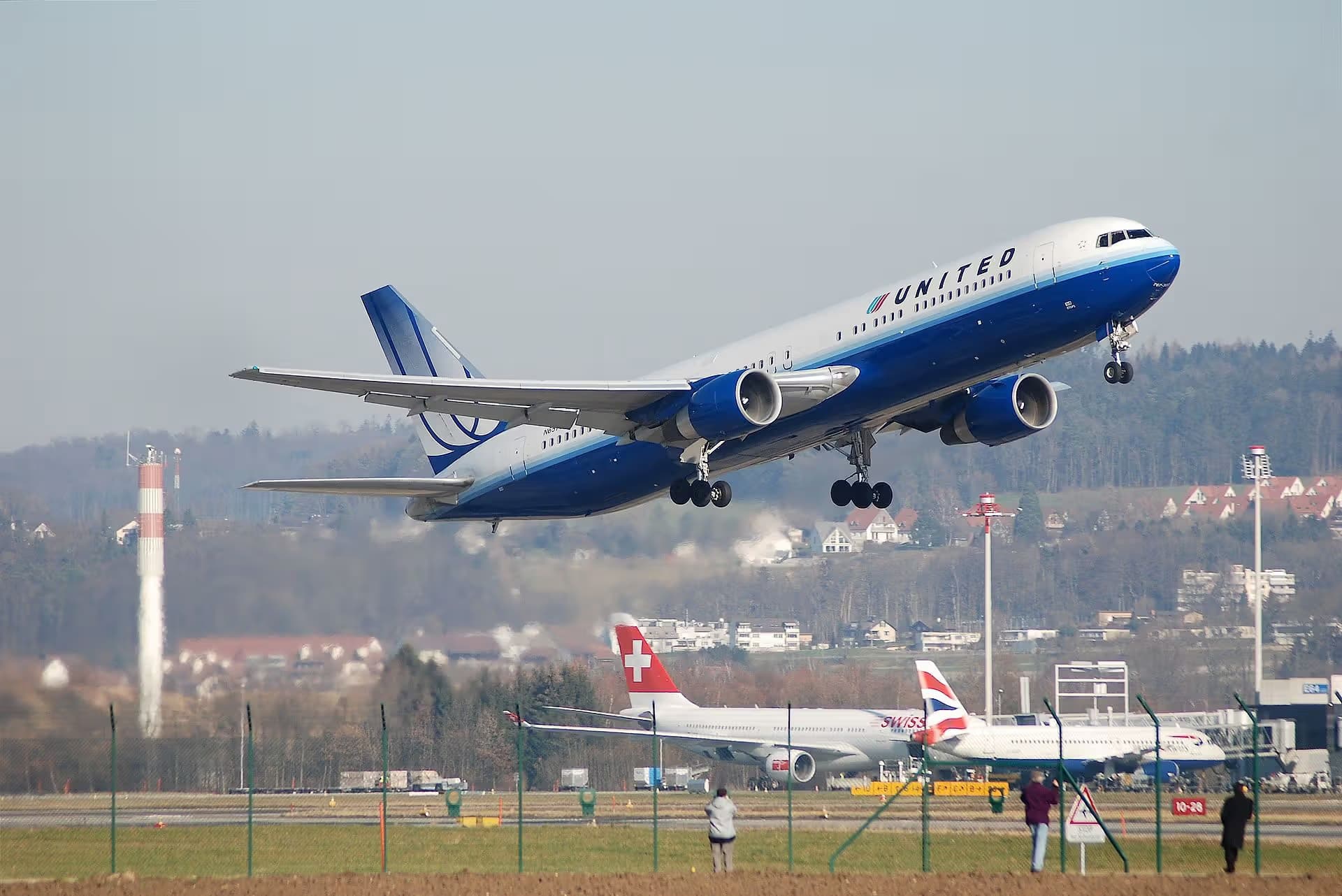 N657UA — Boeing