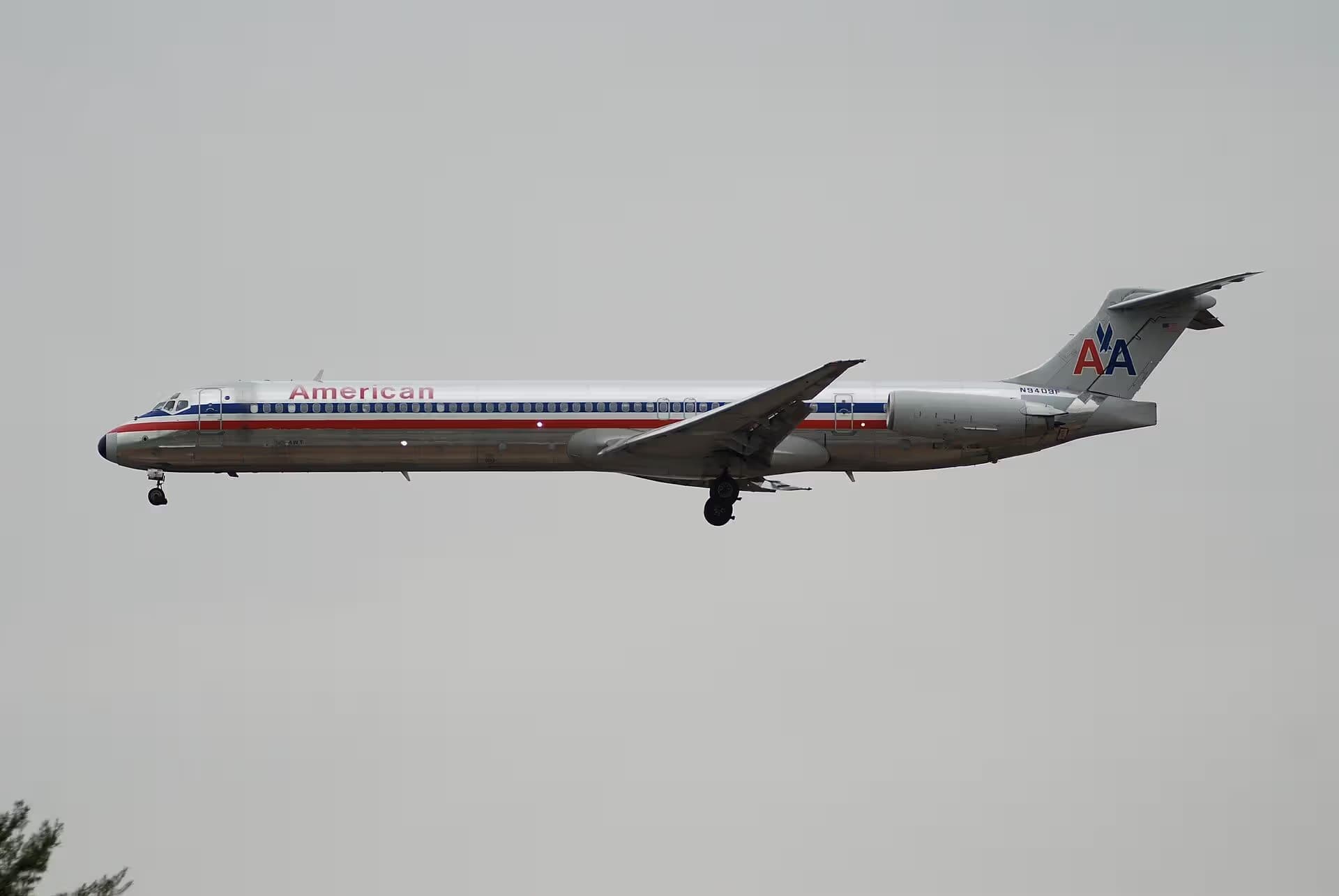 N9409F — Douglas