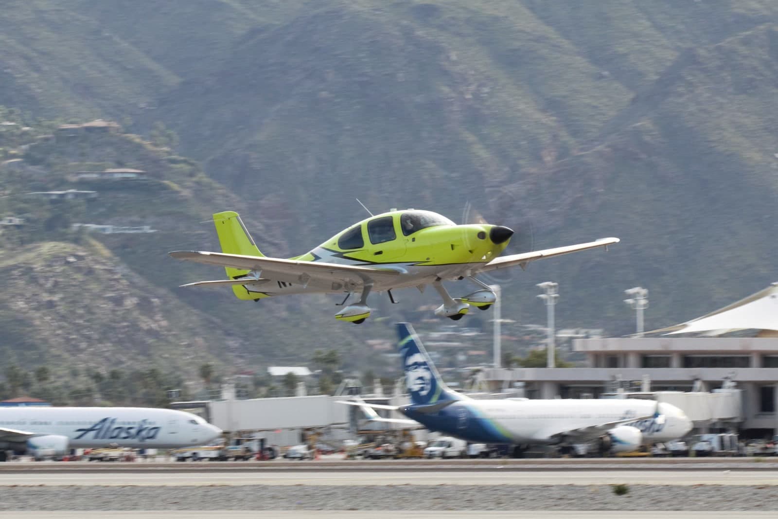 N701LW — Aircraft