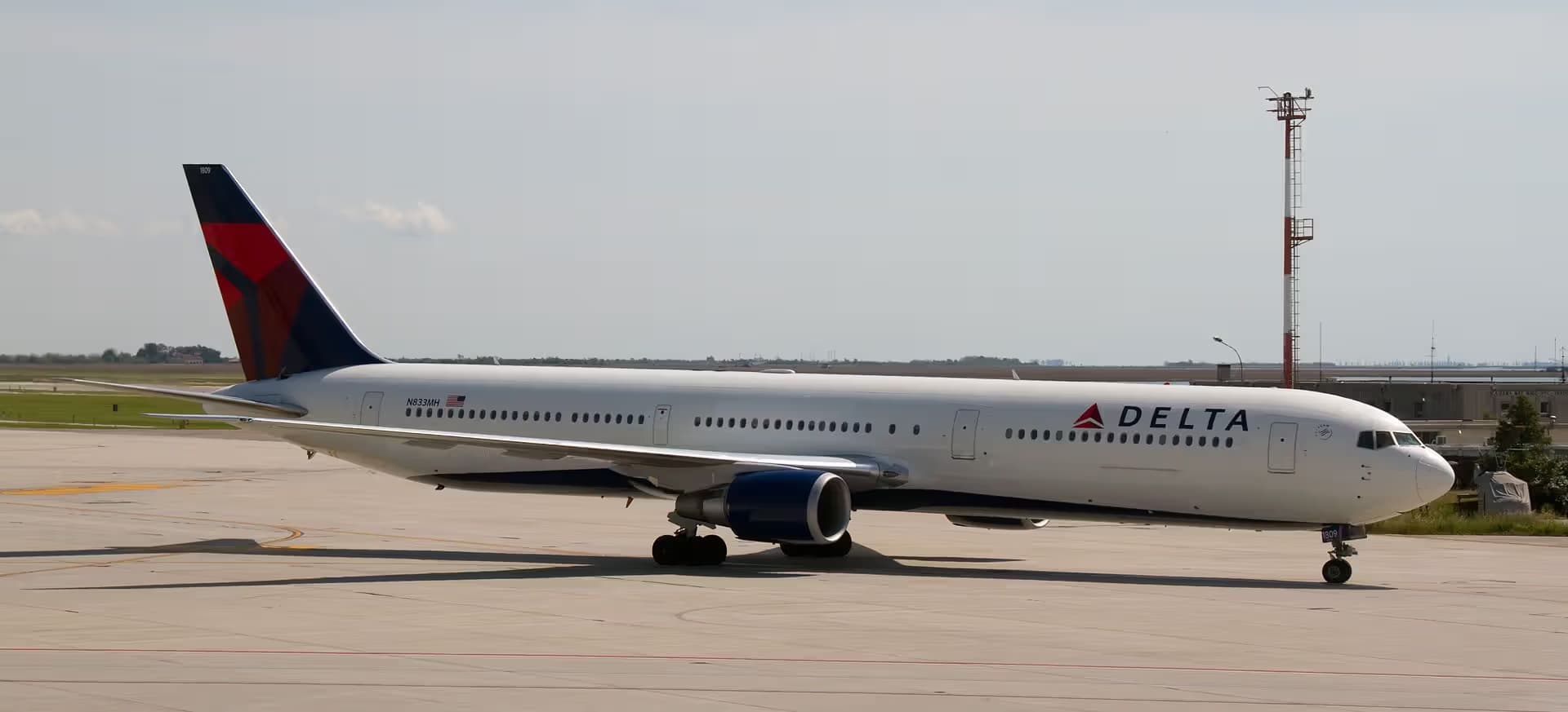 N833MH — Boeing