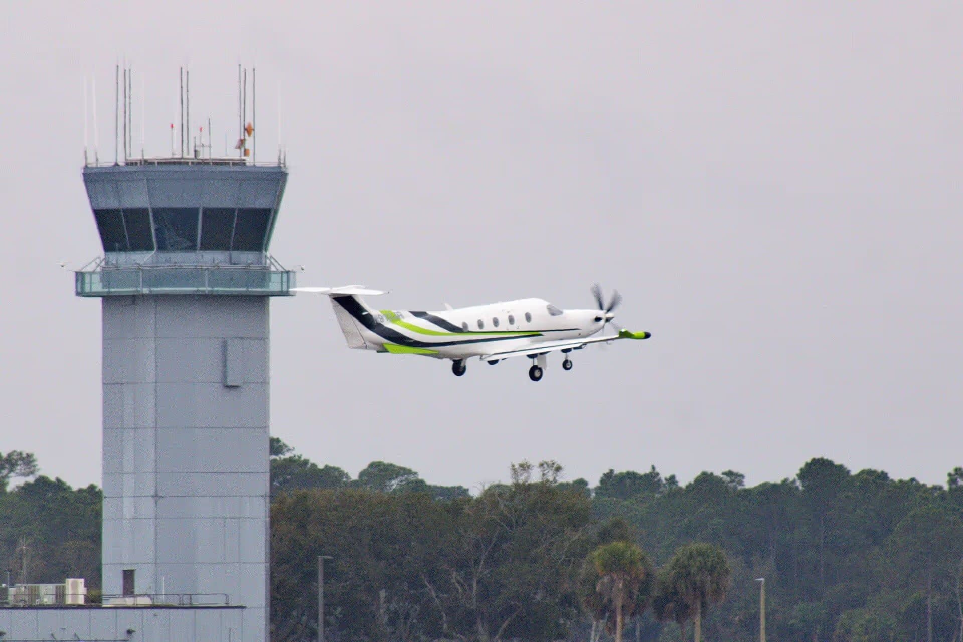 N913JR — Pilatus