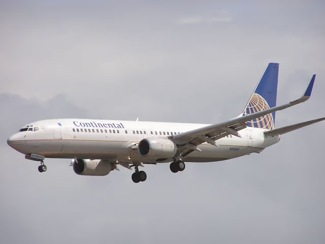 N14240 — Boeing