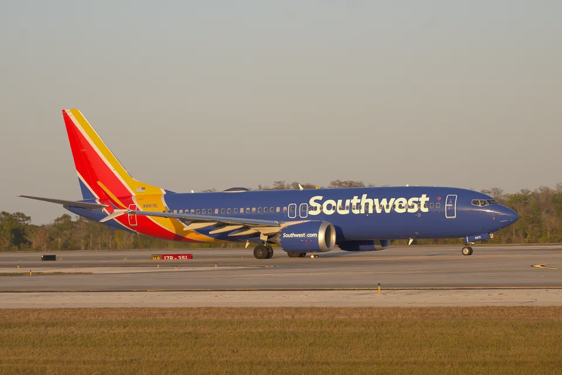 N8819L — Boeing