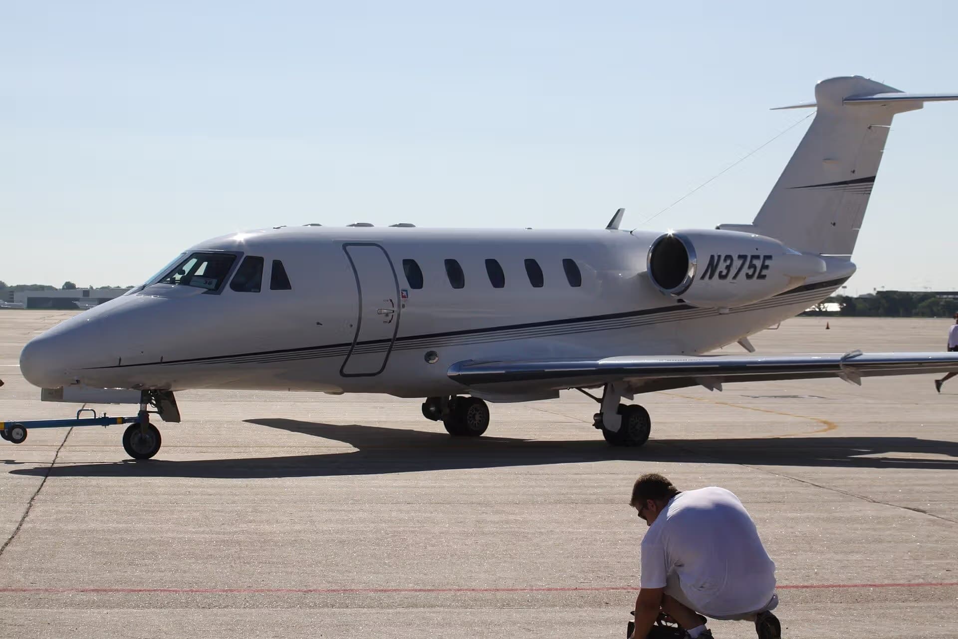 N375E — Business jet