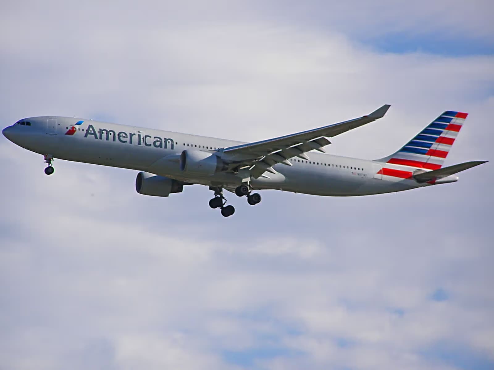 N271AY — Airbus