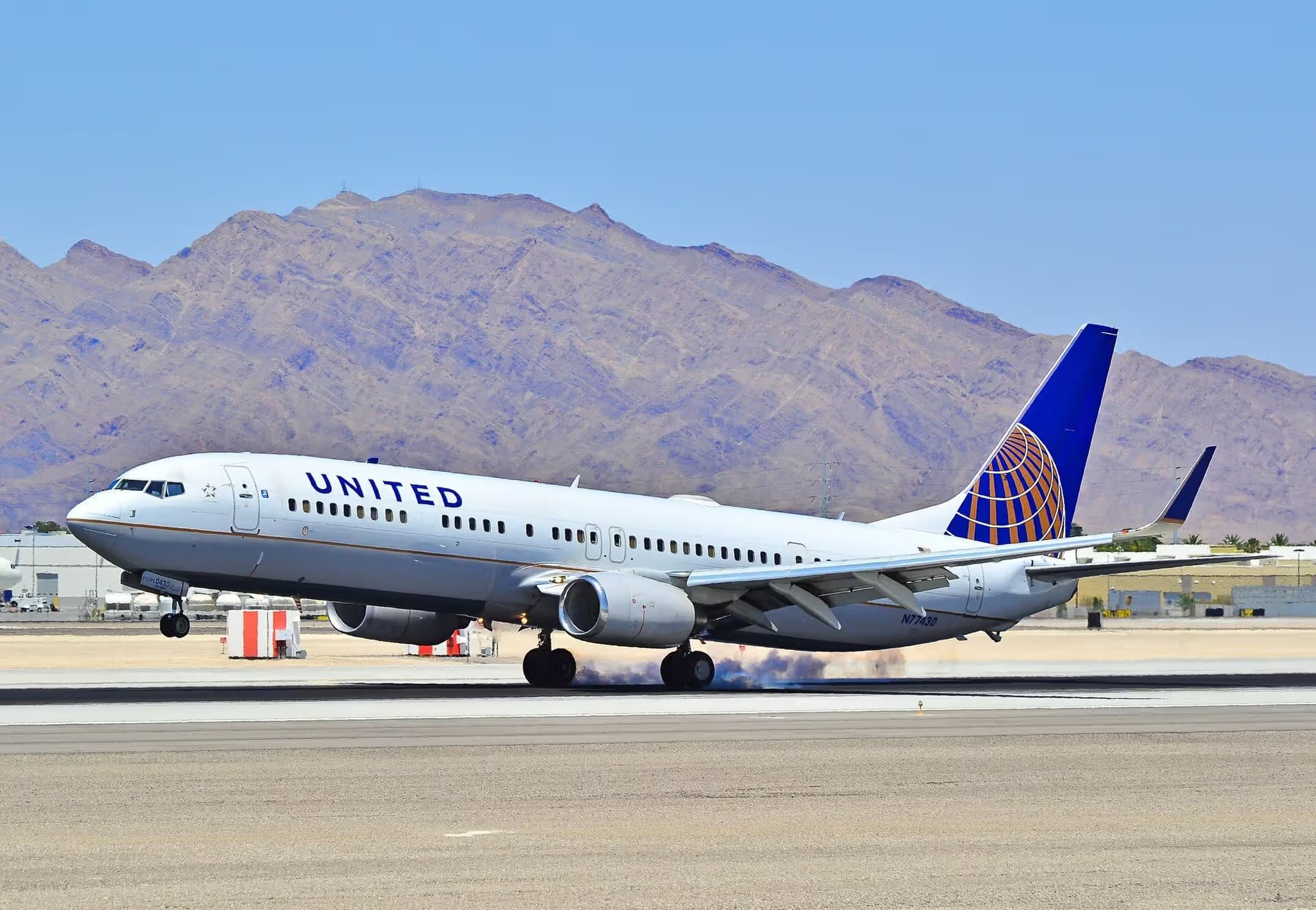 N77430 — Boeing