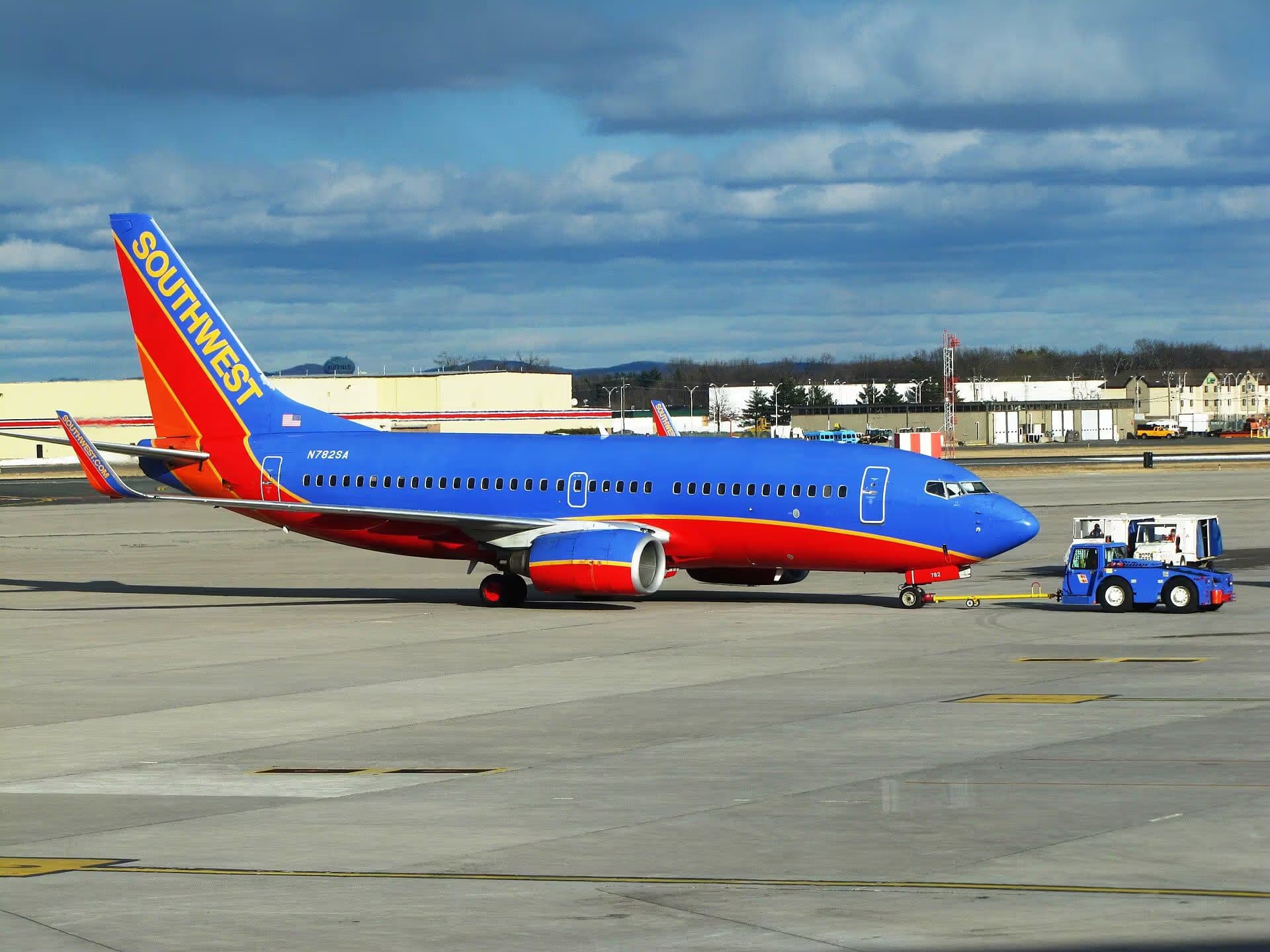 N782SA — Twin-engine aircraft