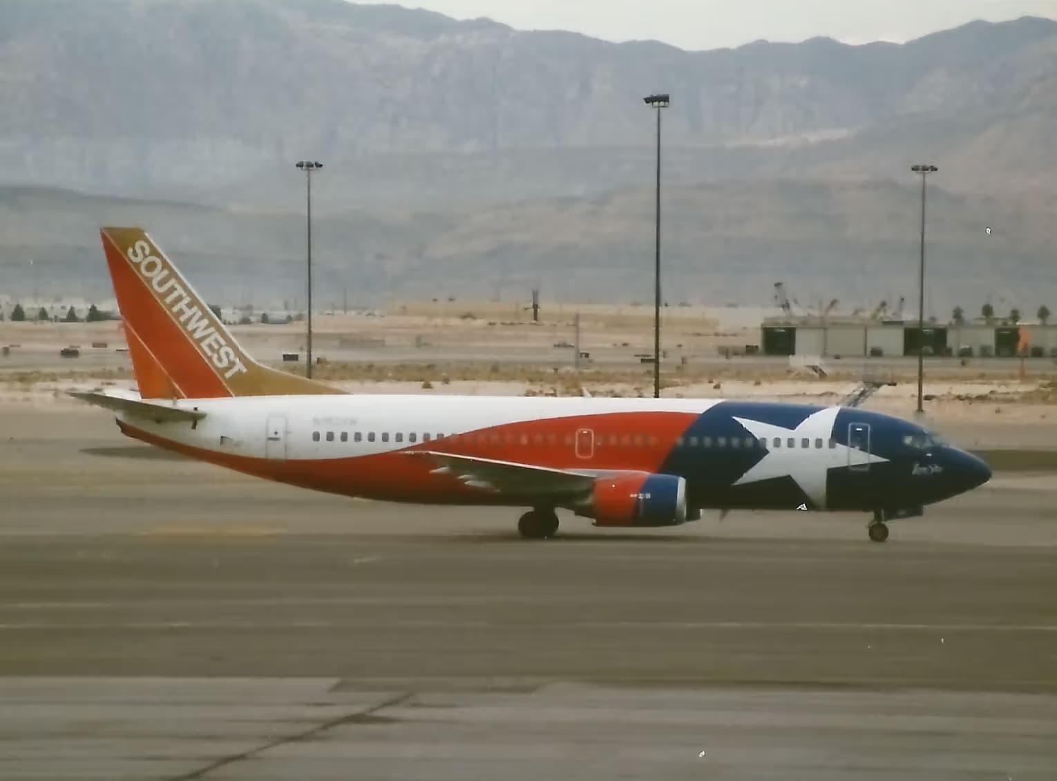 N352SW — Boeing